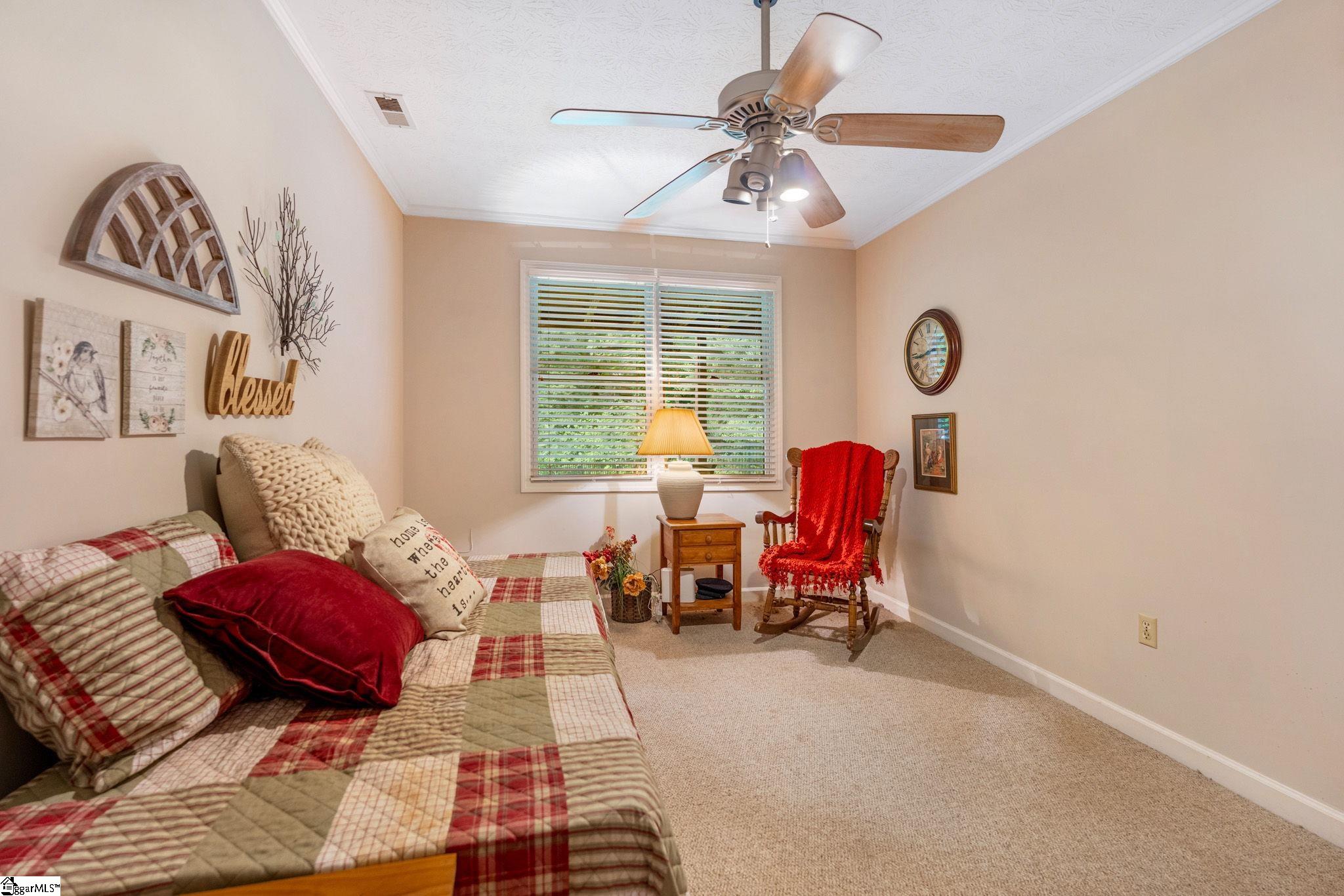 12 E Indian Trail Taylors, SC 29687