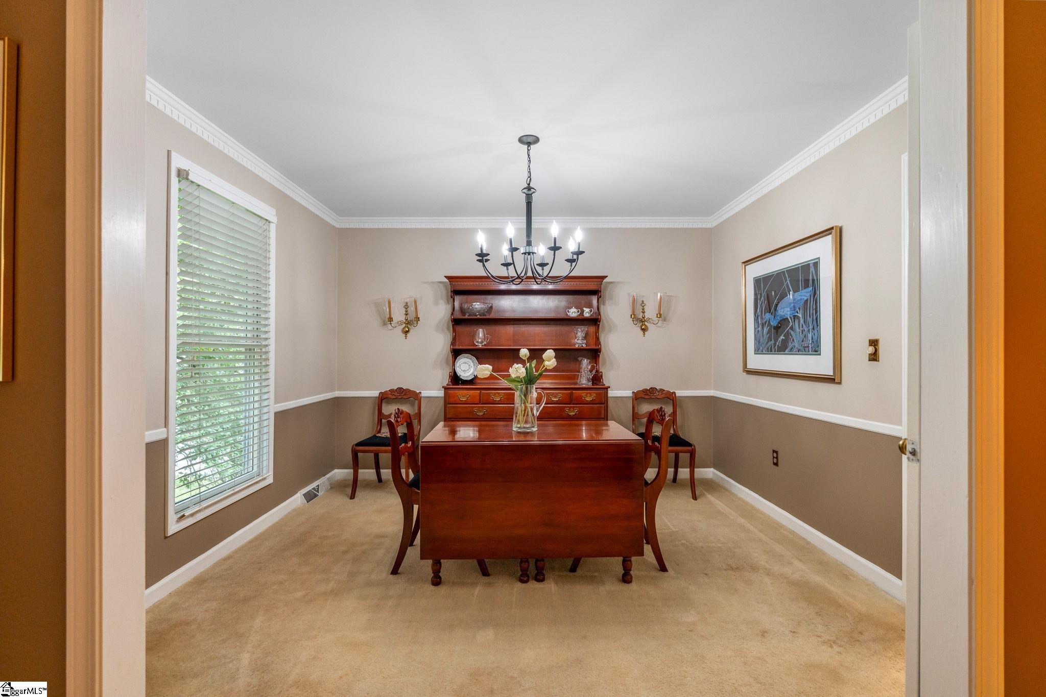 12 E Indian Trail Taylors, SC 29687