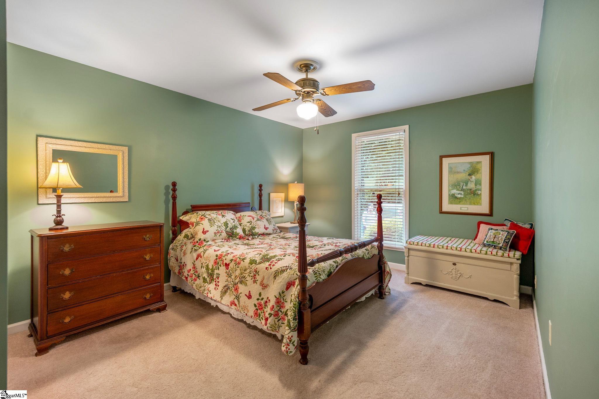 12 E Indian Trail Taylors, SC 29687