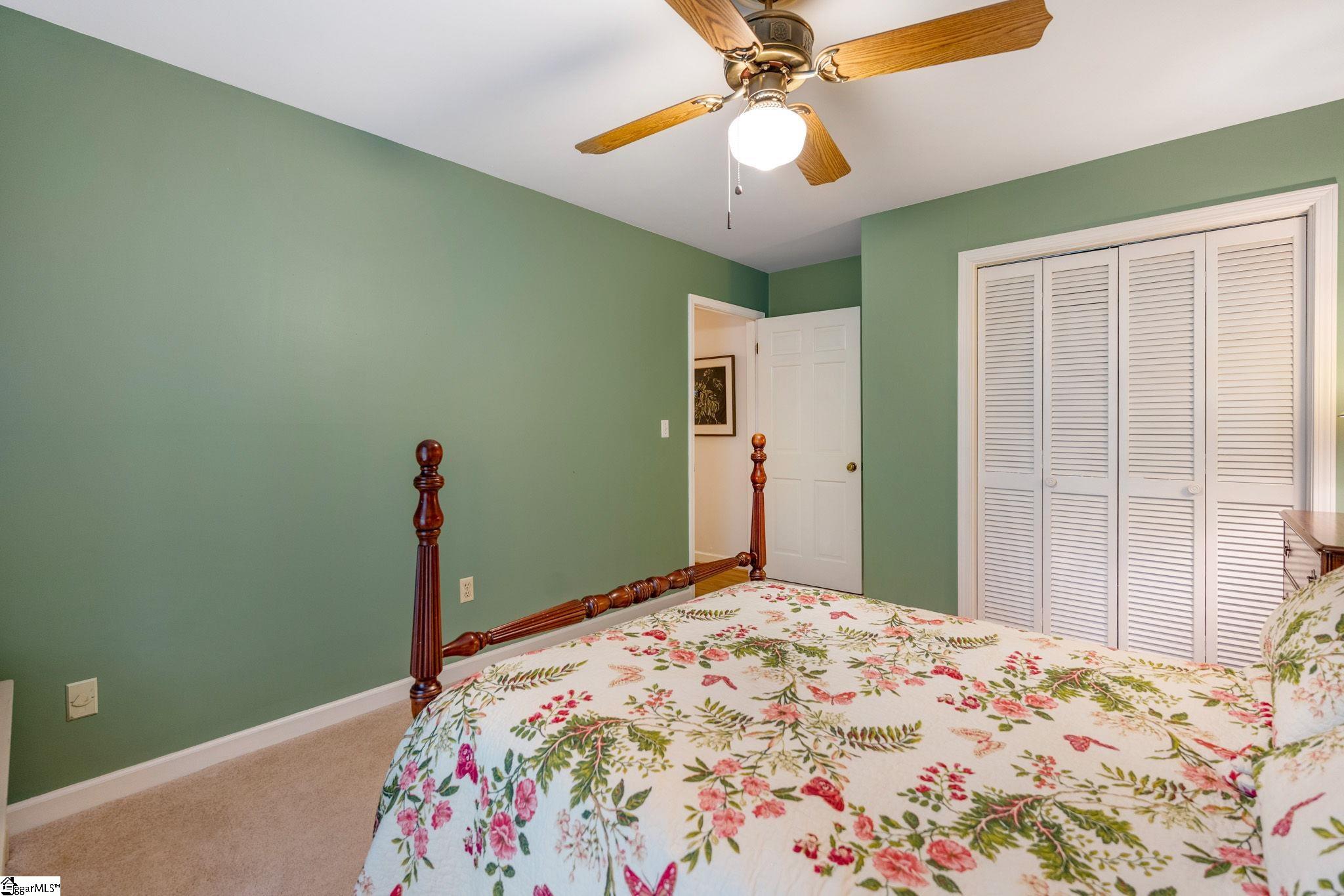 12 E Indian Trail Taylors, SC 29687