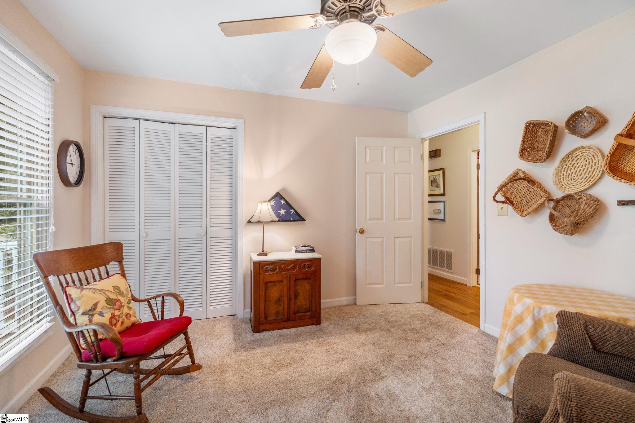 12 E Indian Trail Taylors, SC 29687