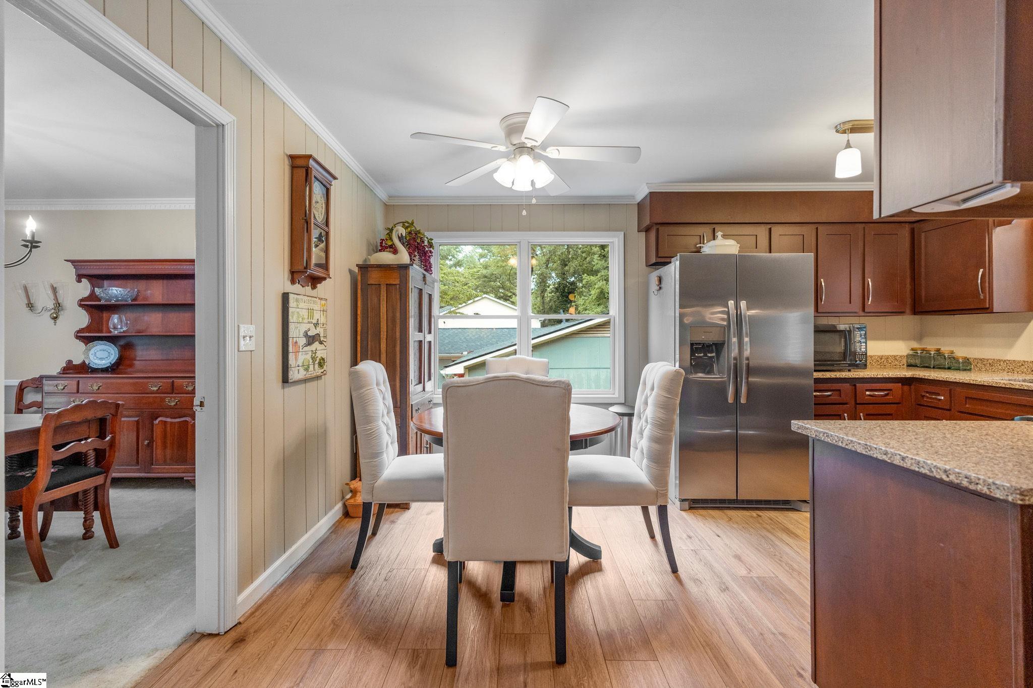 12 E Indian Trail Taylors, SC 29687