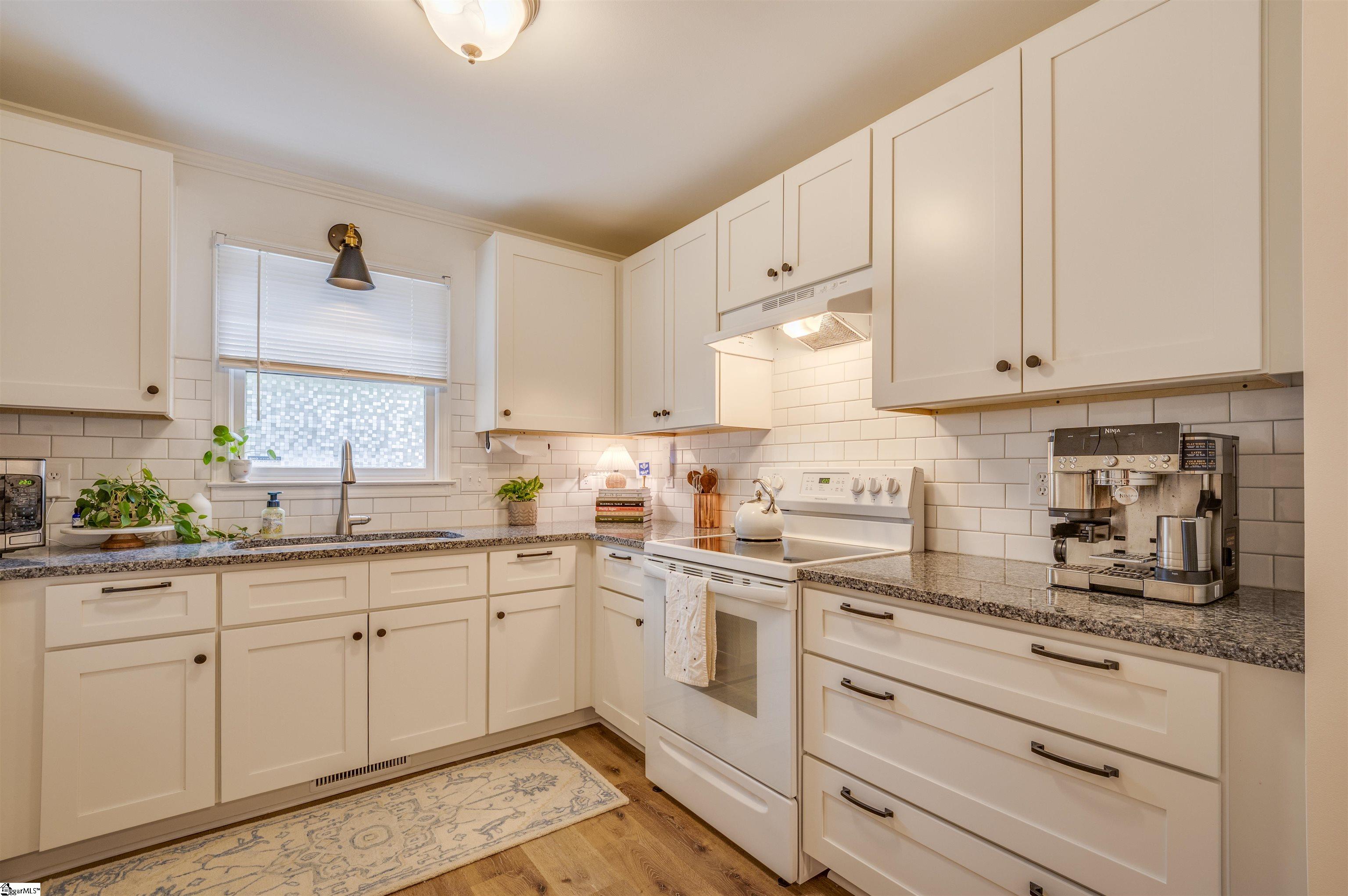 99 Falcon Crest Drive UNIT Unit 3 Greenville, SC 29607