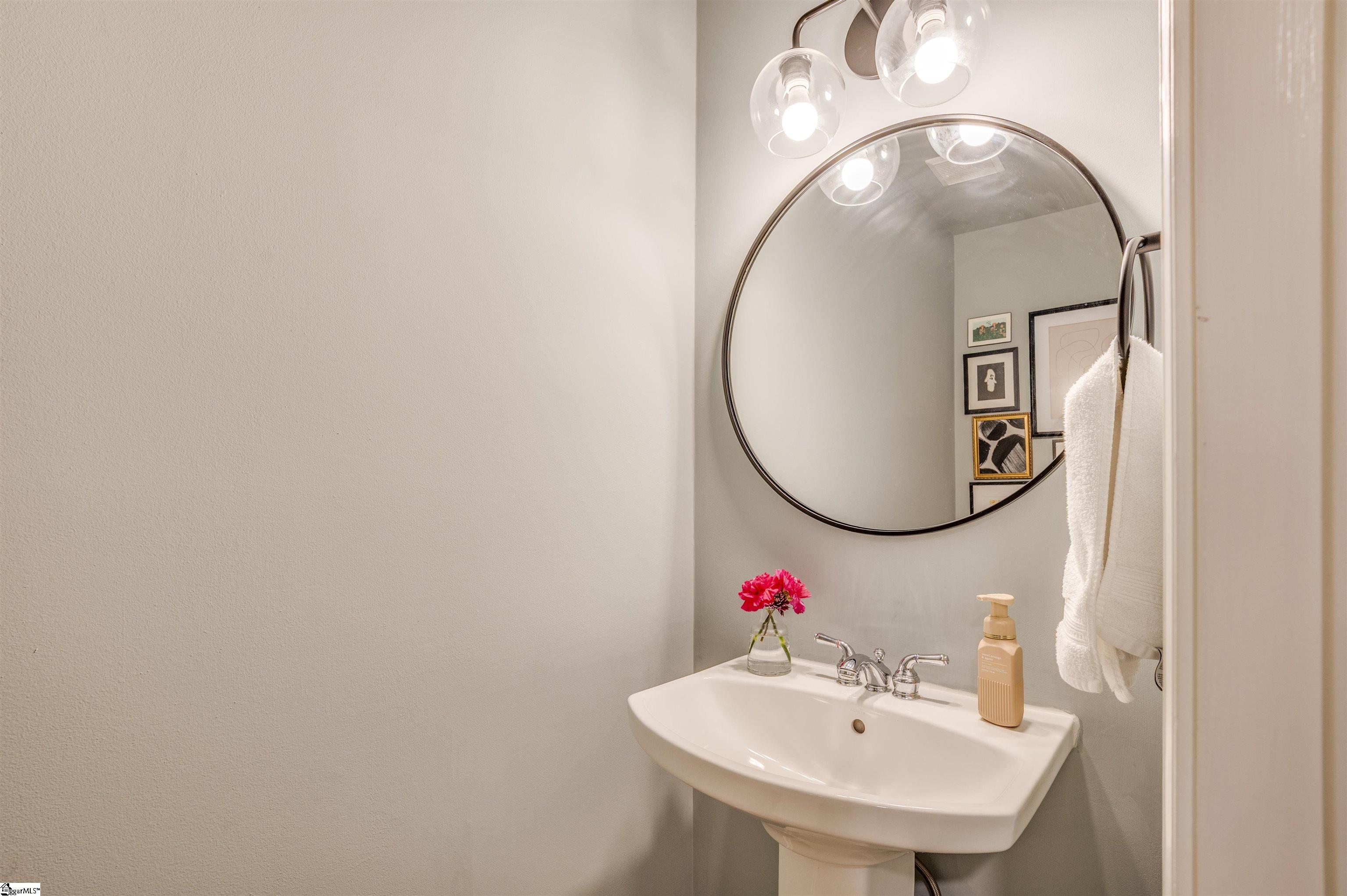 99 Falcon Crest Drive UNIT Unit 3 Greenville, SC 29607