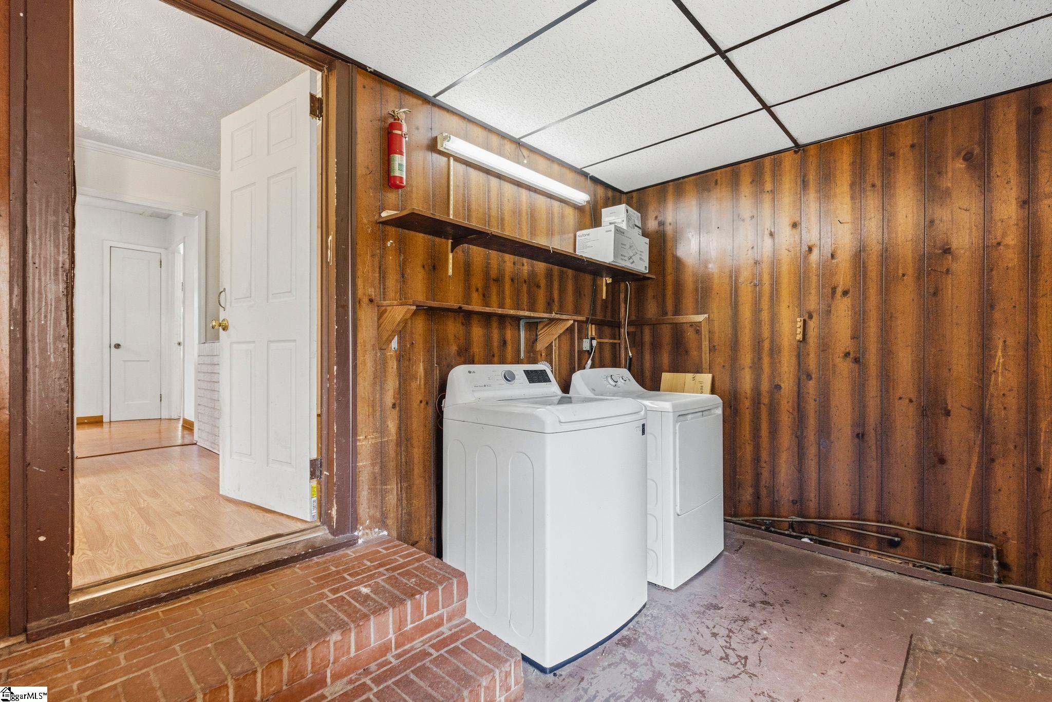 8 Bainbridge Drive Greenville, SC 29611