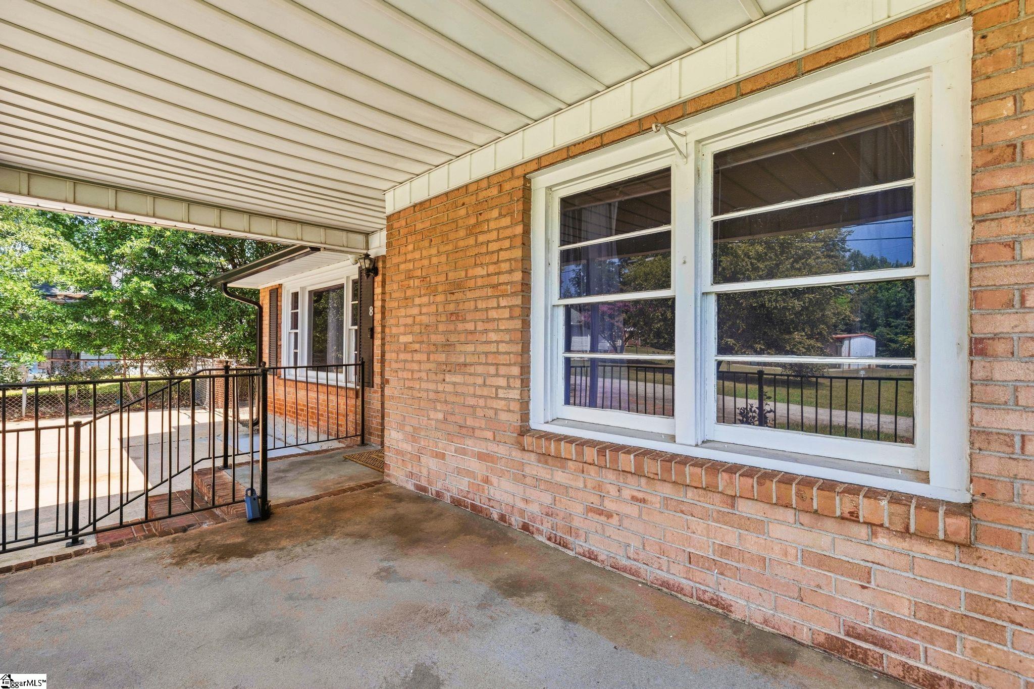 8 Bainbridge Drive Greenville, SC 29611