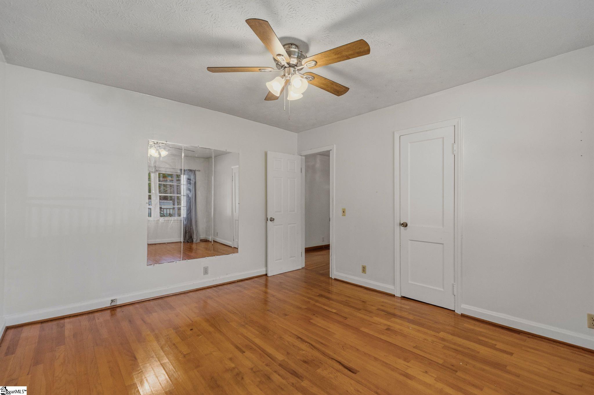 8 Bainbridge Drive Greenville, SC 29611