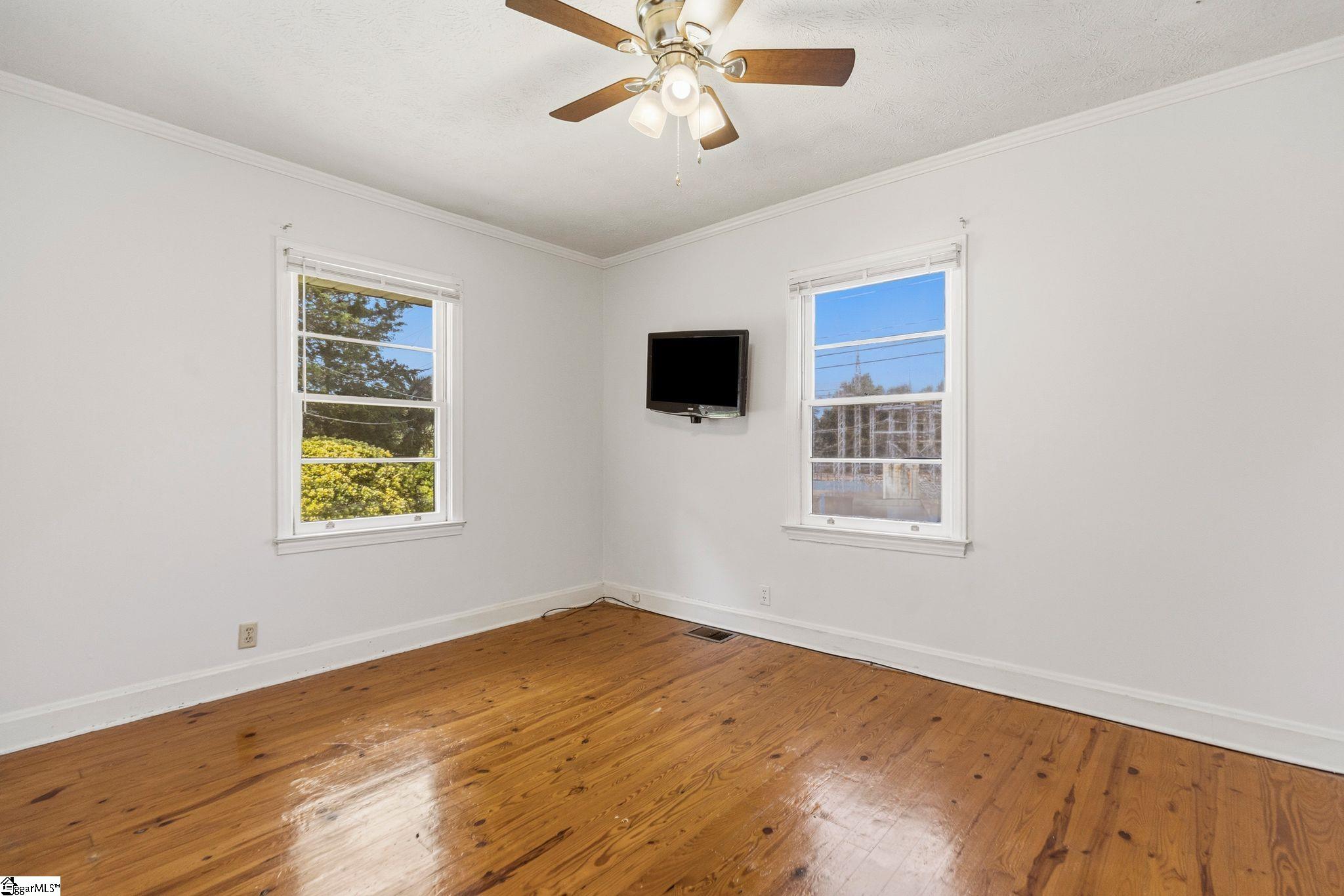 8 Bainbridge Drive Greenville, SC 29611