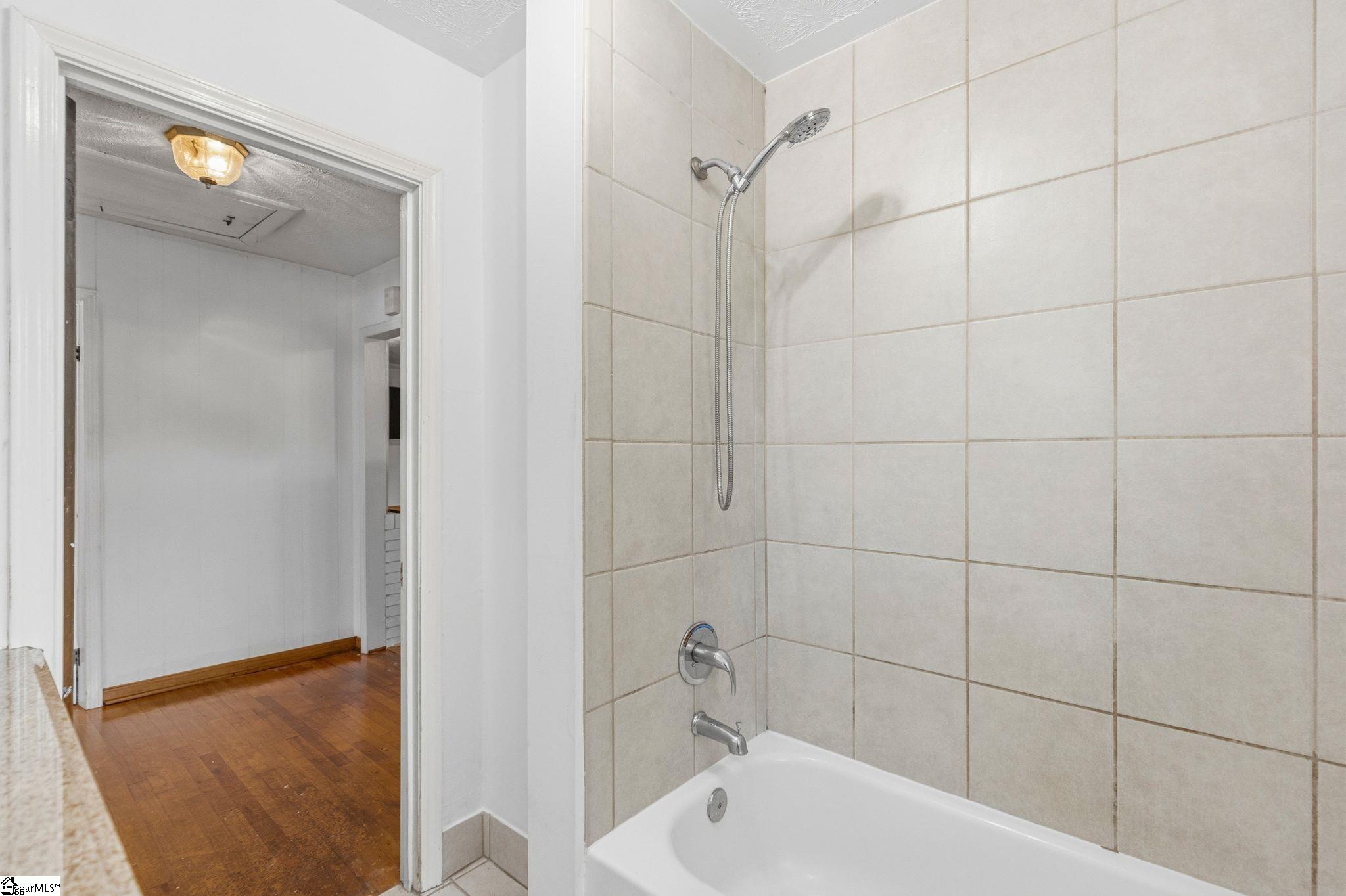 8 Bainbridge Drive Greenville, SC 29611