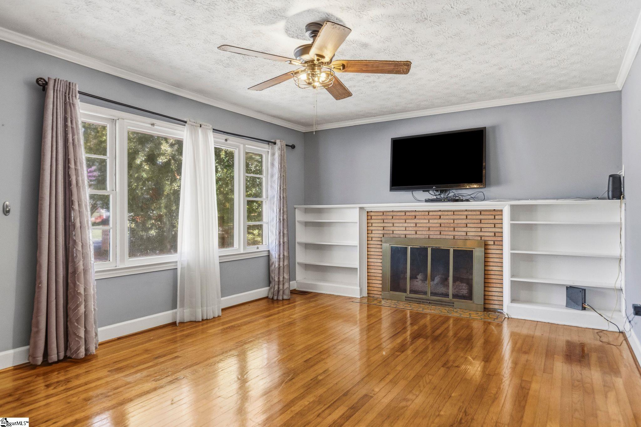 8 Bainbridge Drive Greenville, SC 29611