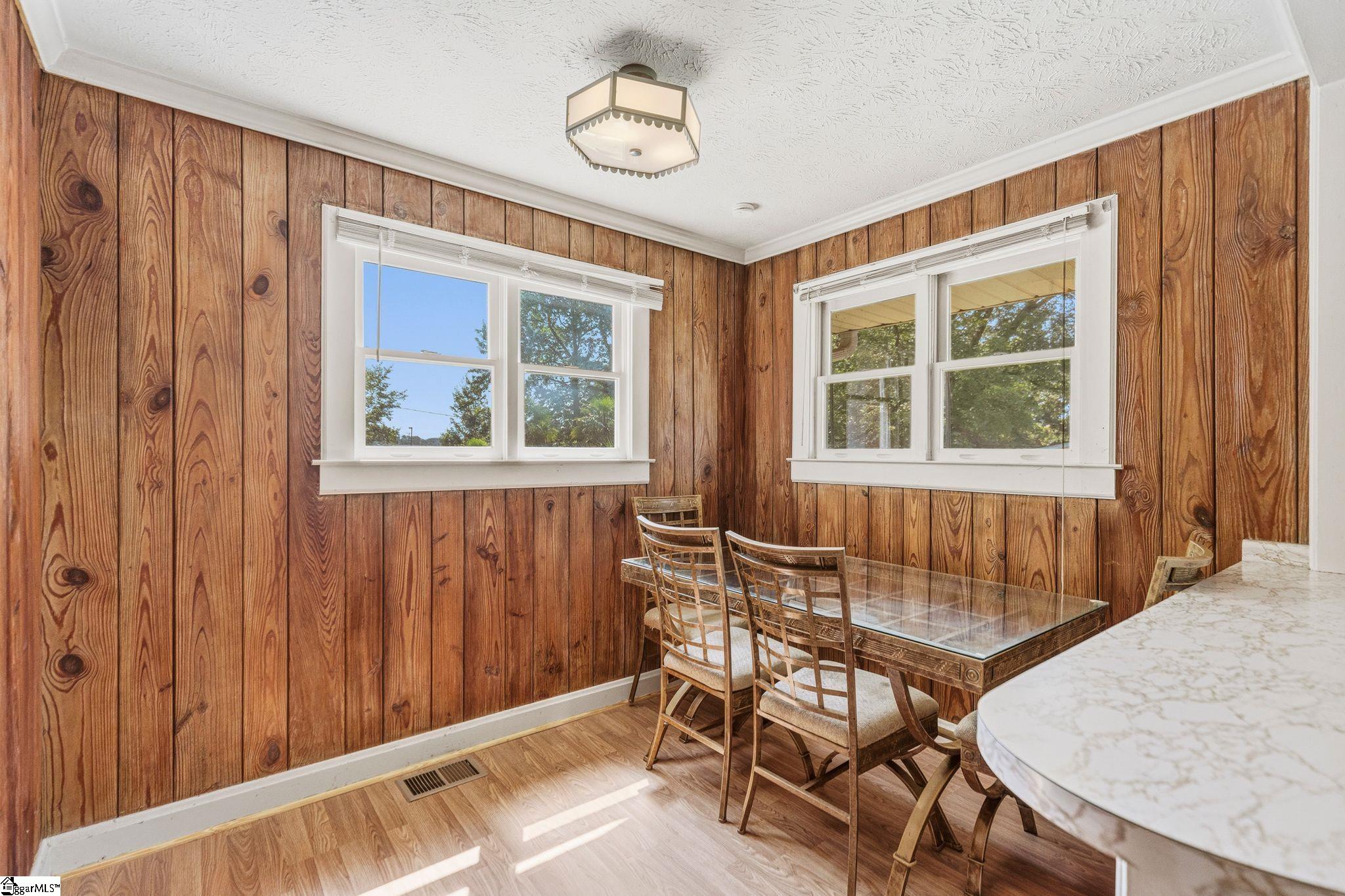 8 Bainbridge Drive Greenville, SC 29611