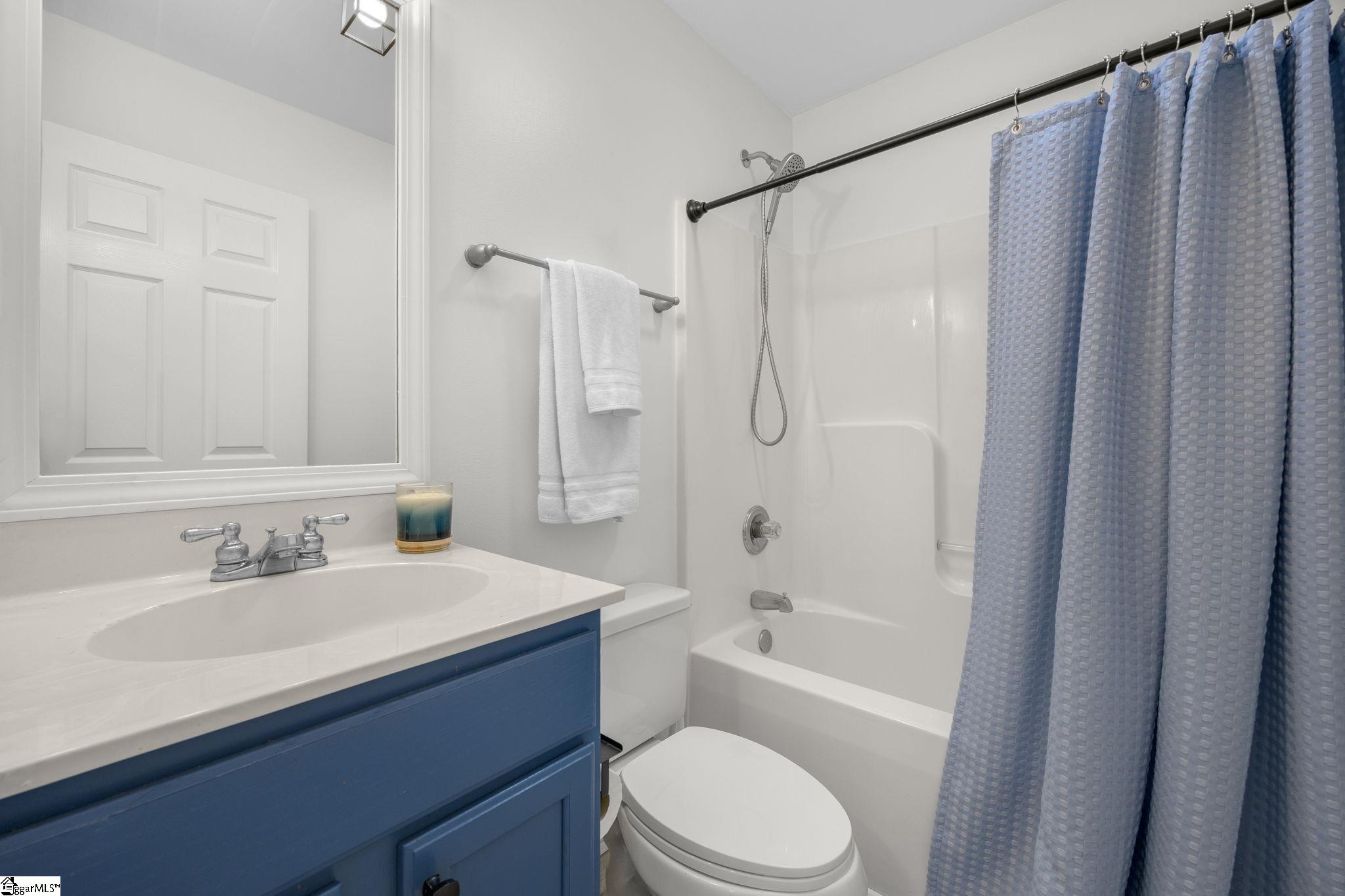 124 E King Road Greer, SC 29651