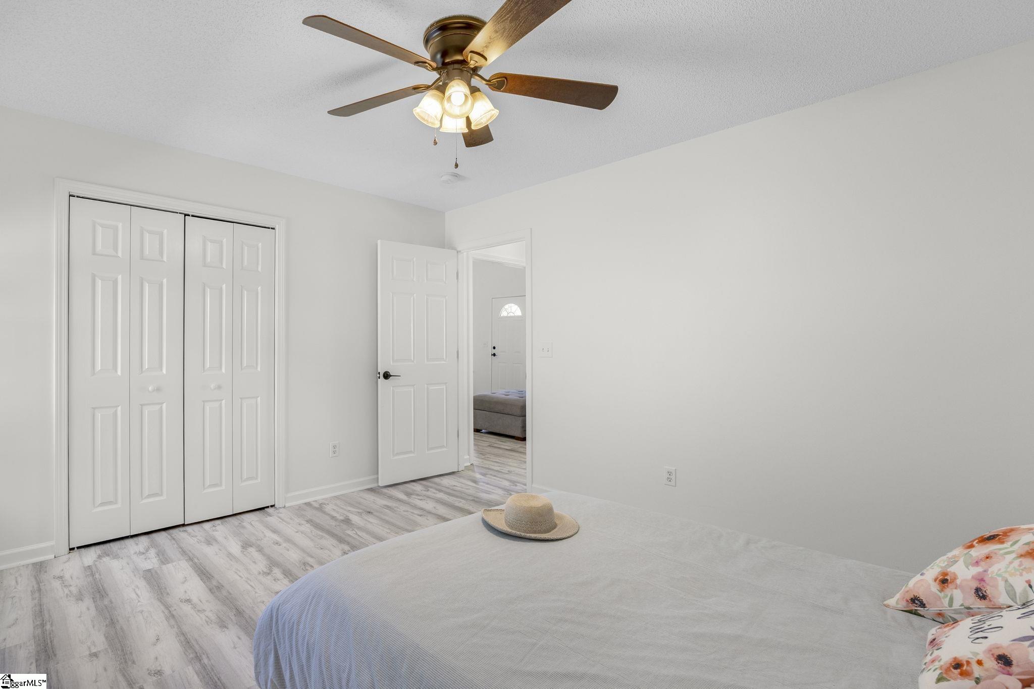 124 E King Road Greer, SC 29651