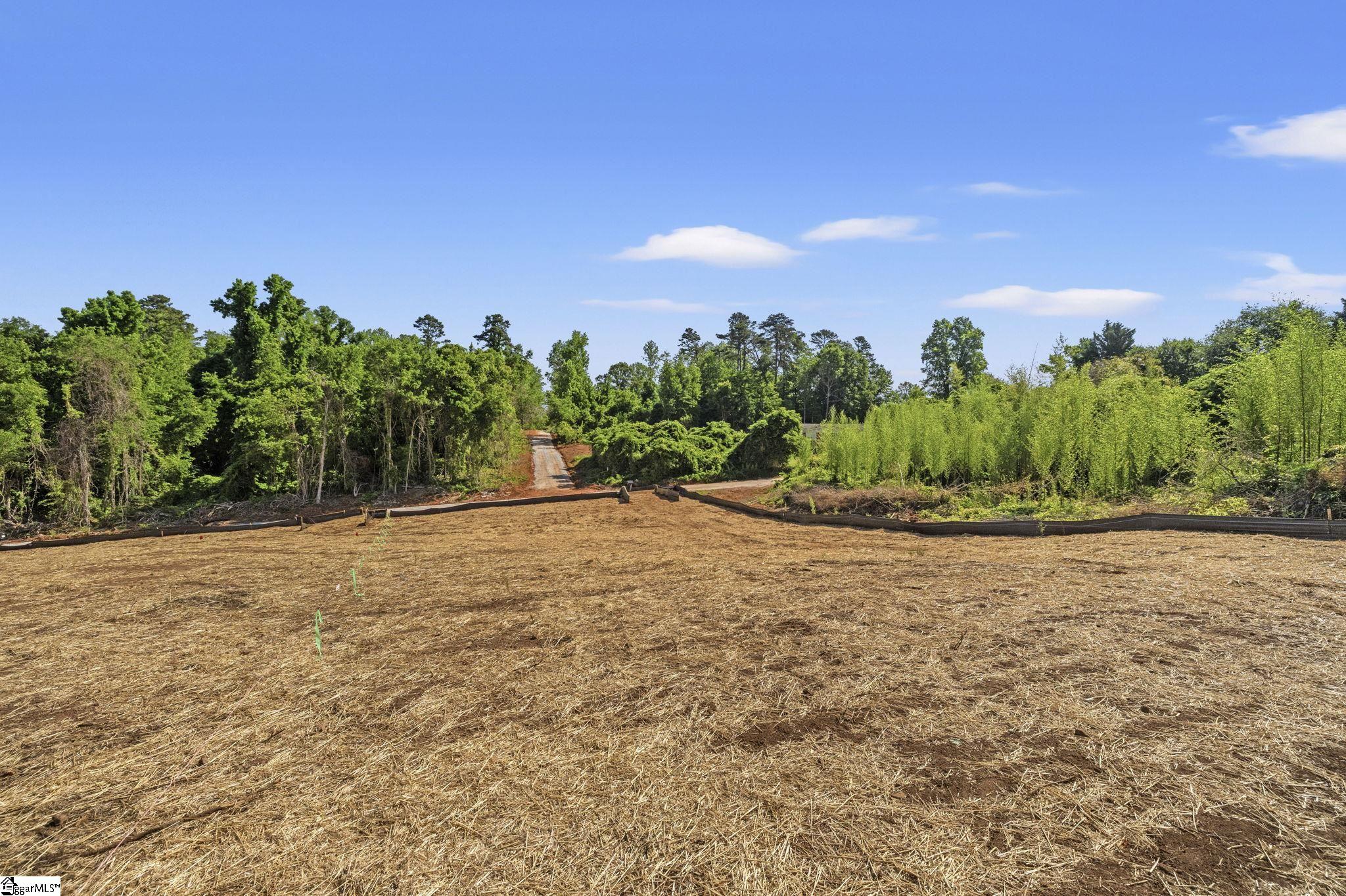 103 S Silver Lake Drive Taylors, SC 29687