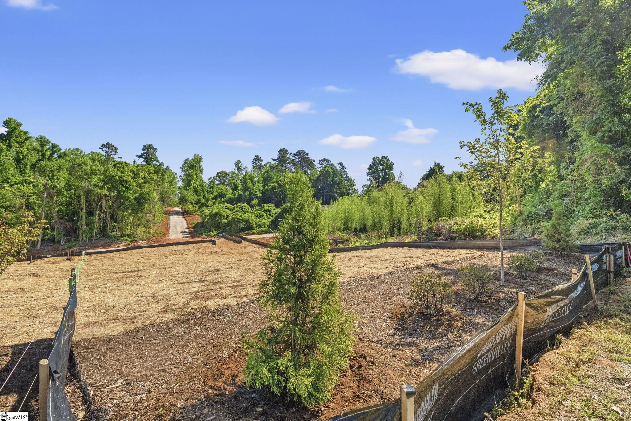 103 S Silver Lake Drive Taylors, SC 29687