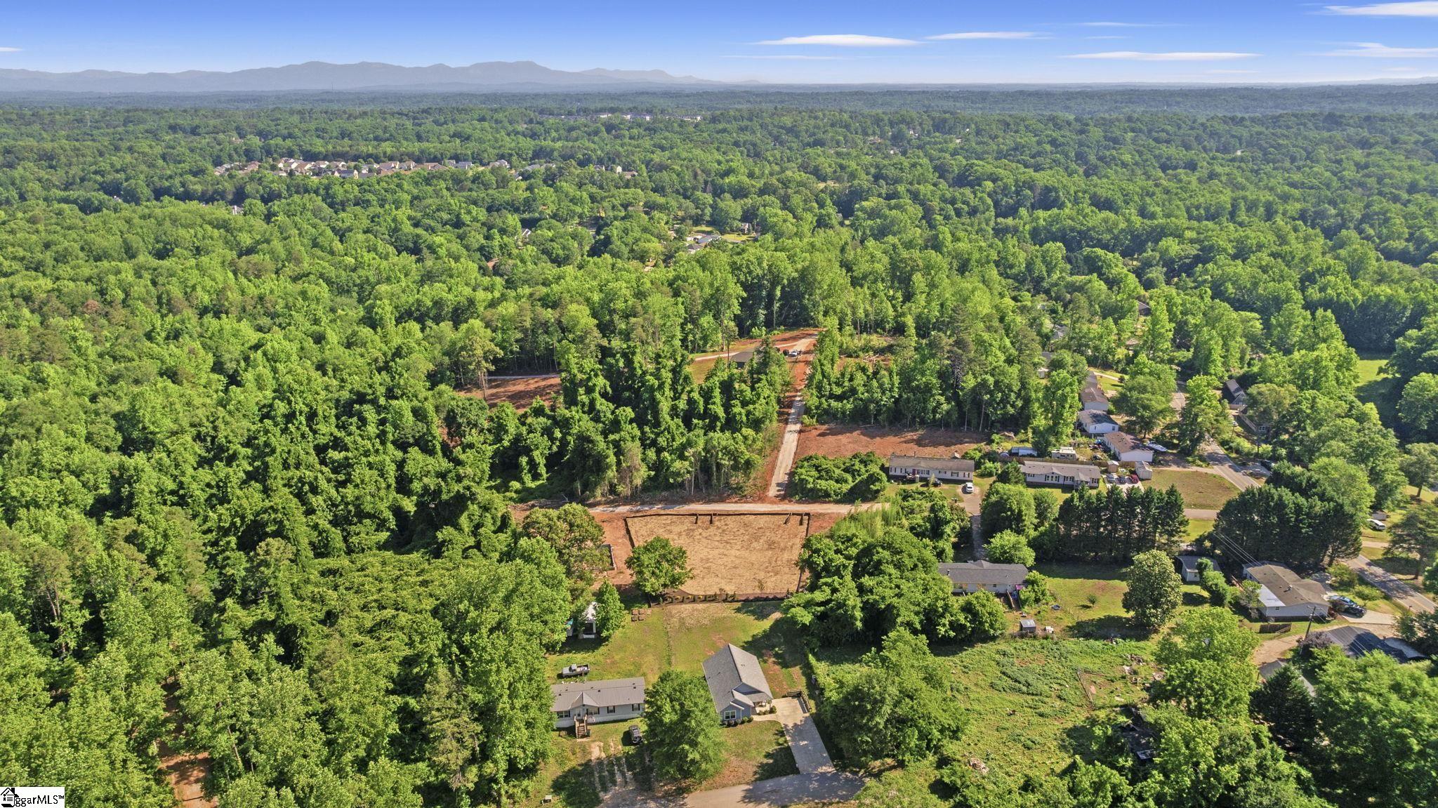 103 S Silver Lake Drive Taylors, SC 29687