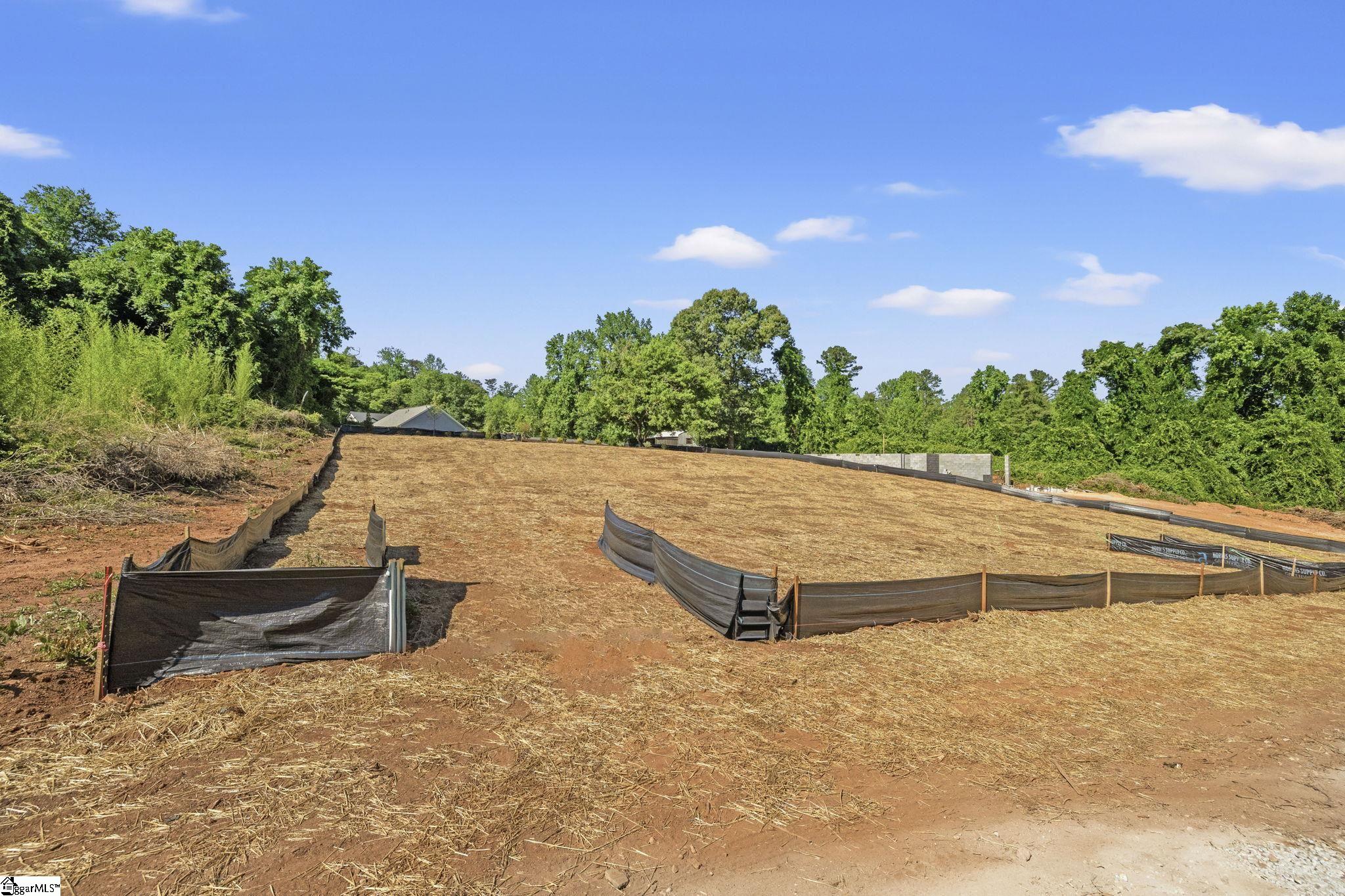 103 S Silver Lake Drive Taylors, SC 29687