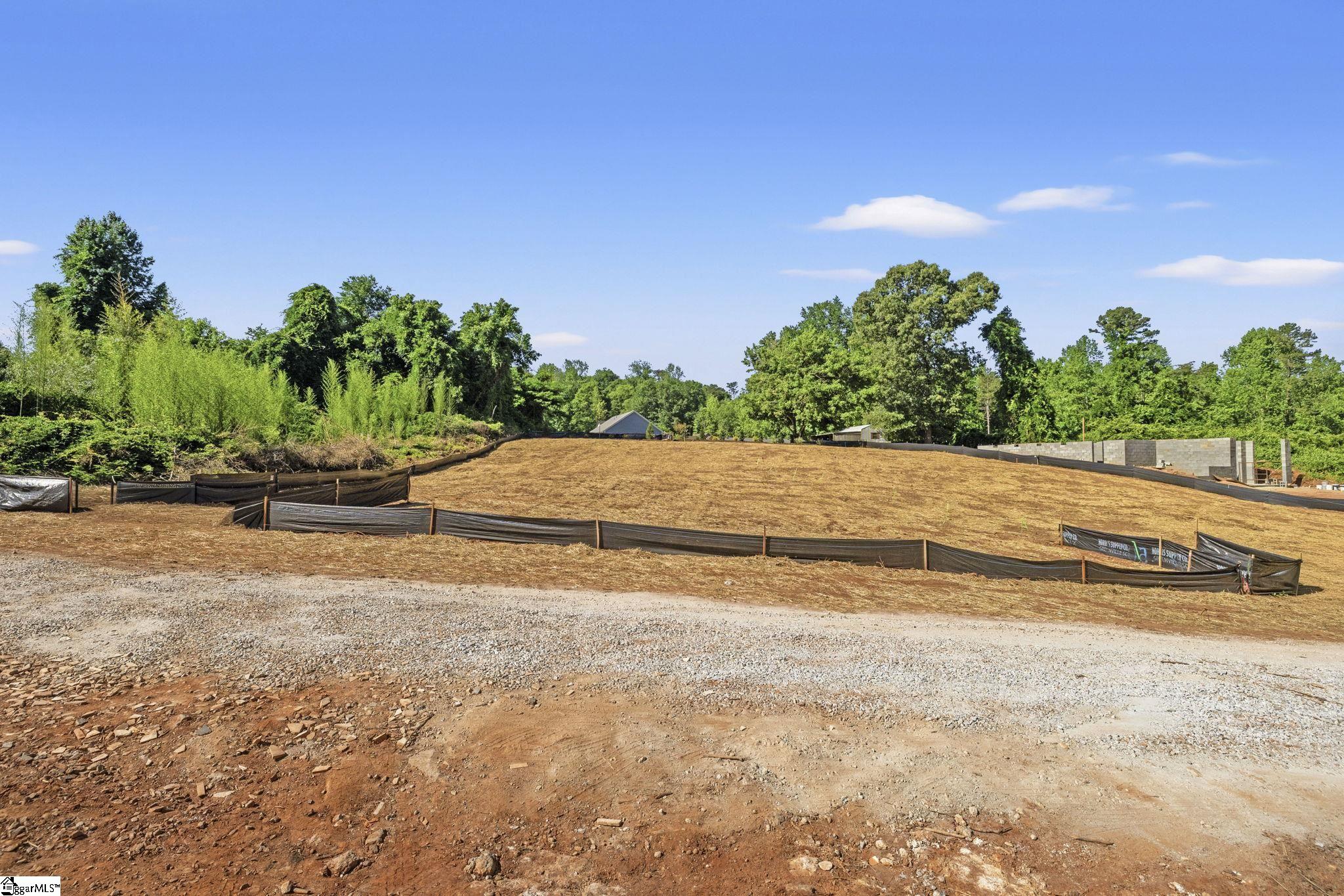 103 S Silver Lake Drive Taylors, SC 29687