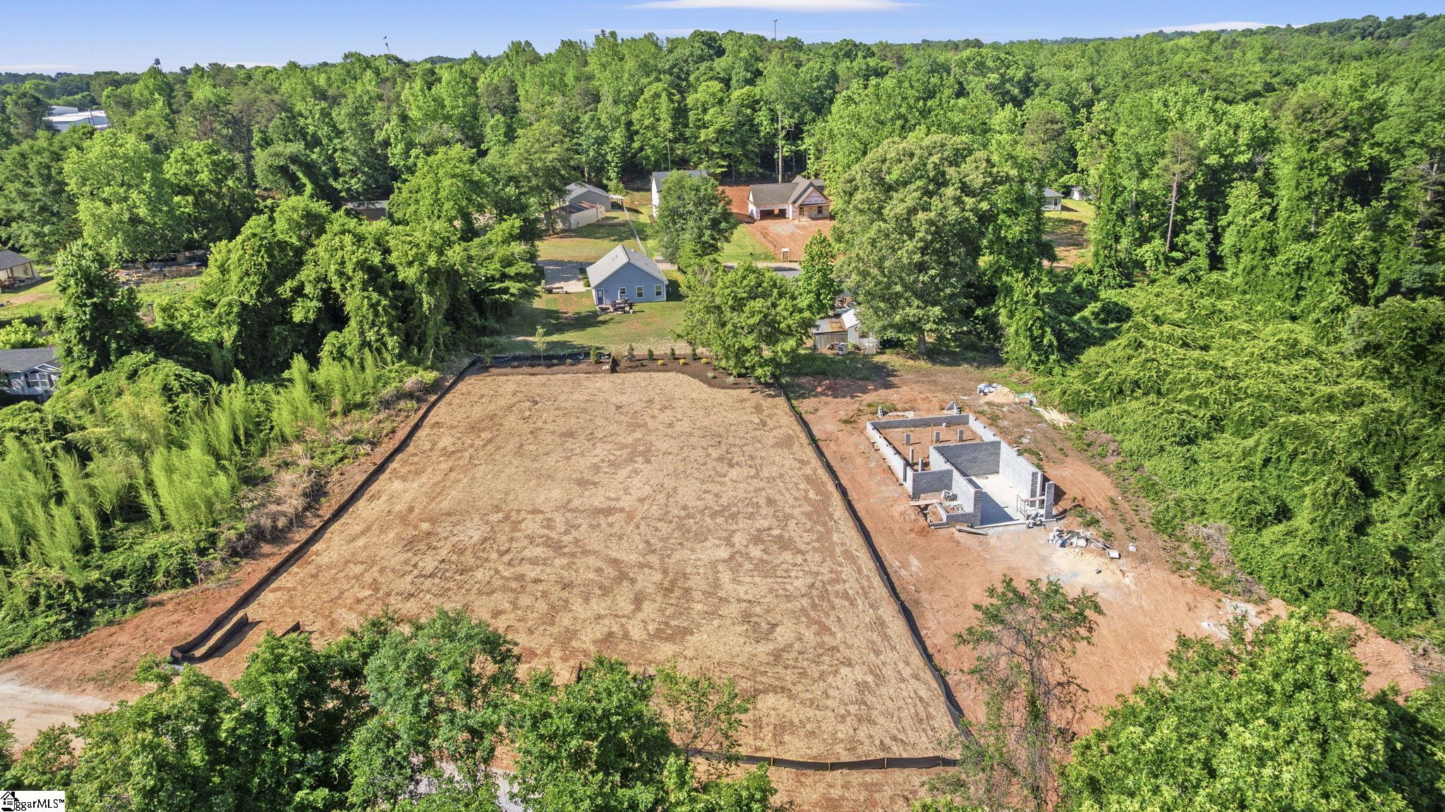 105 S Silver Lake Drive Taylors, SC 29687