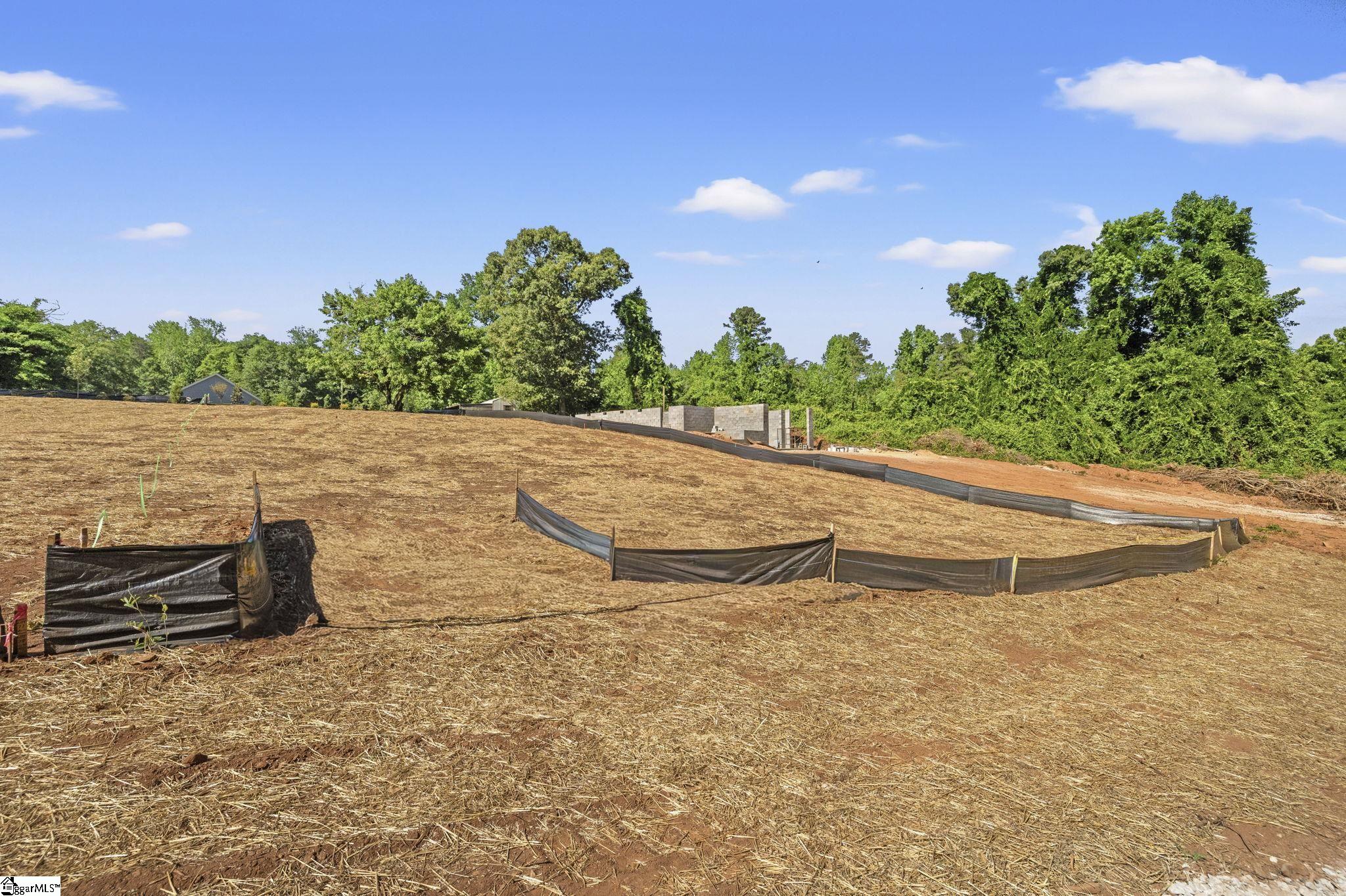 105 S Silver Lake Drive Taylors, SC 29687