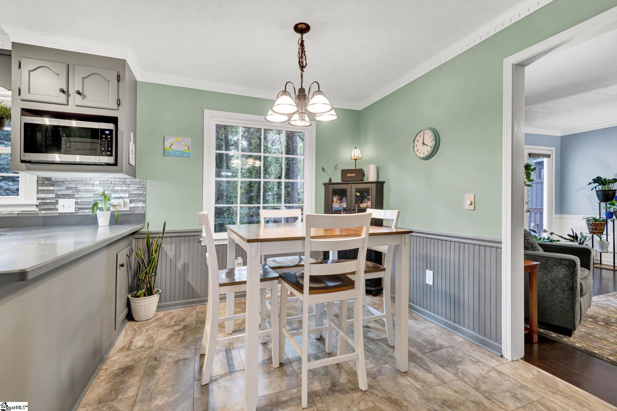 215 E Shefford Street Greer, SC 29650