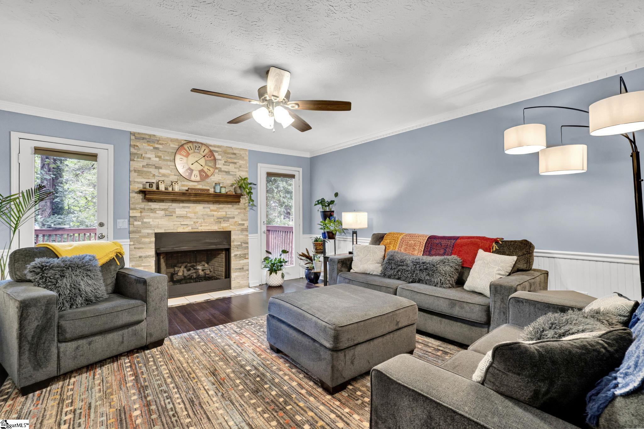 215 E Shefford Street Greer, SC 29650