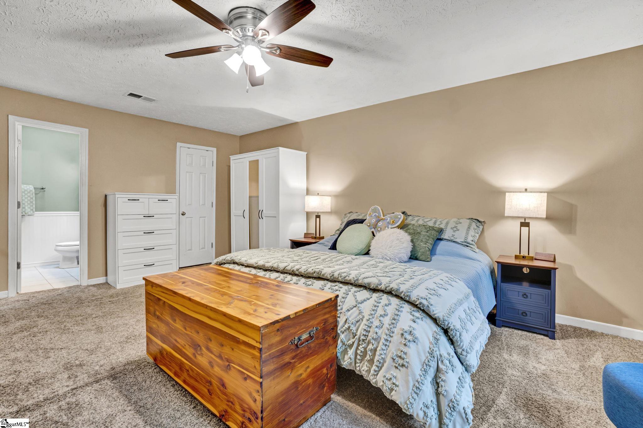 215 E Shefford Street Greer, SC 29650