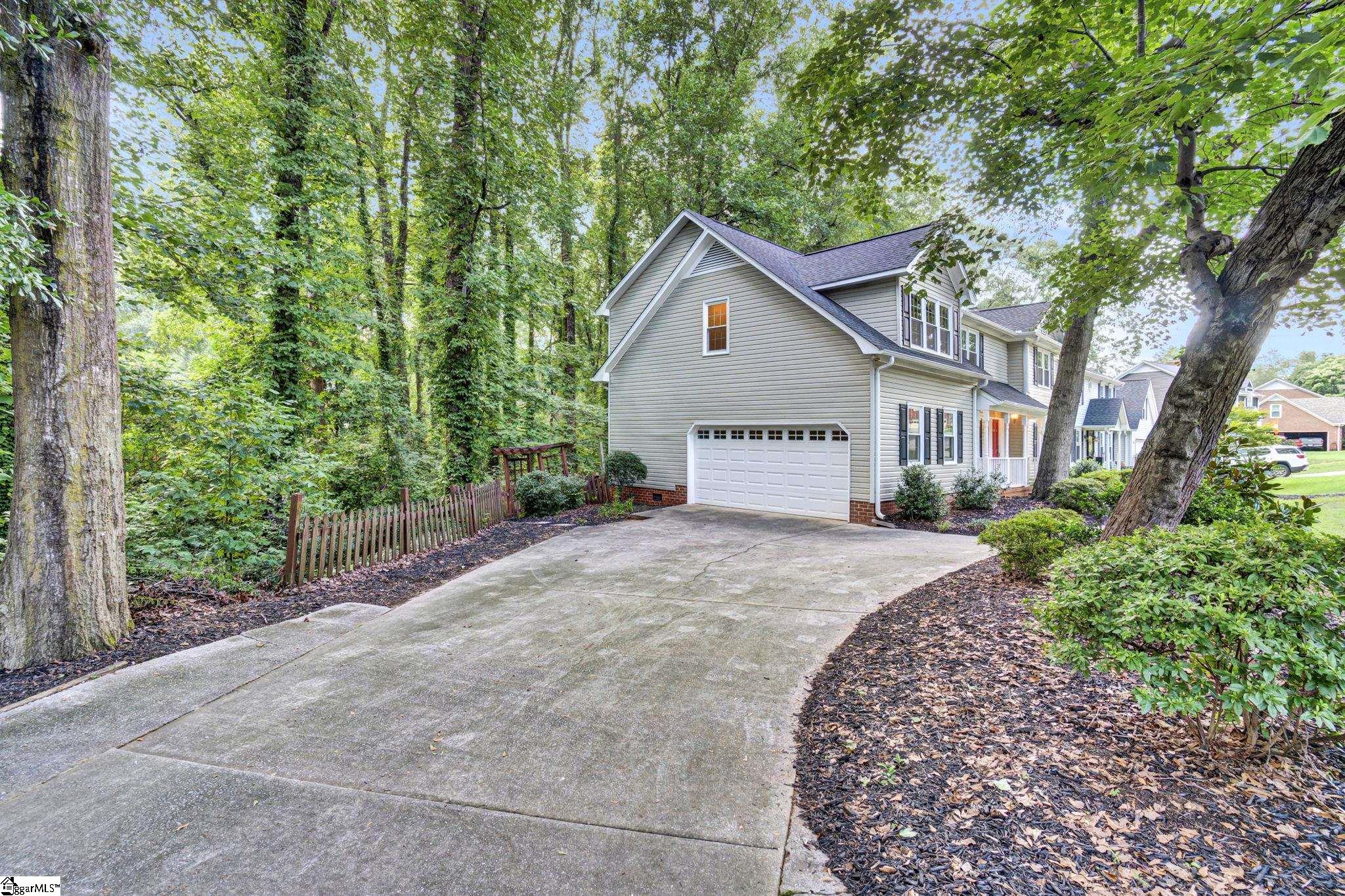 215 E Shefford Street Greer, SC 29650