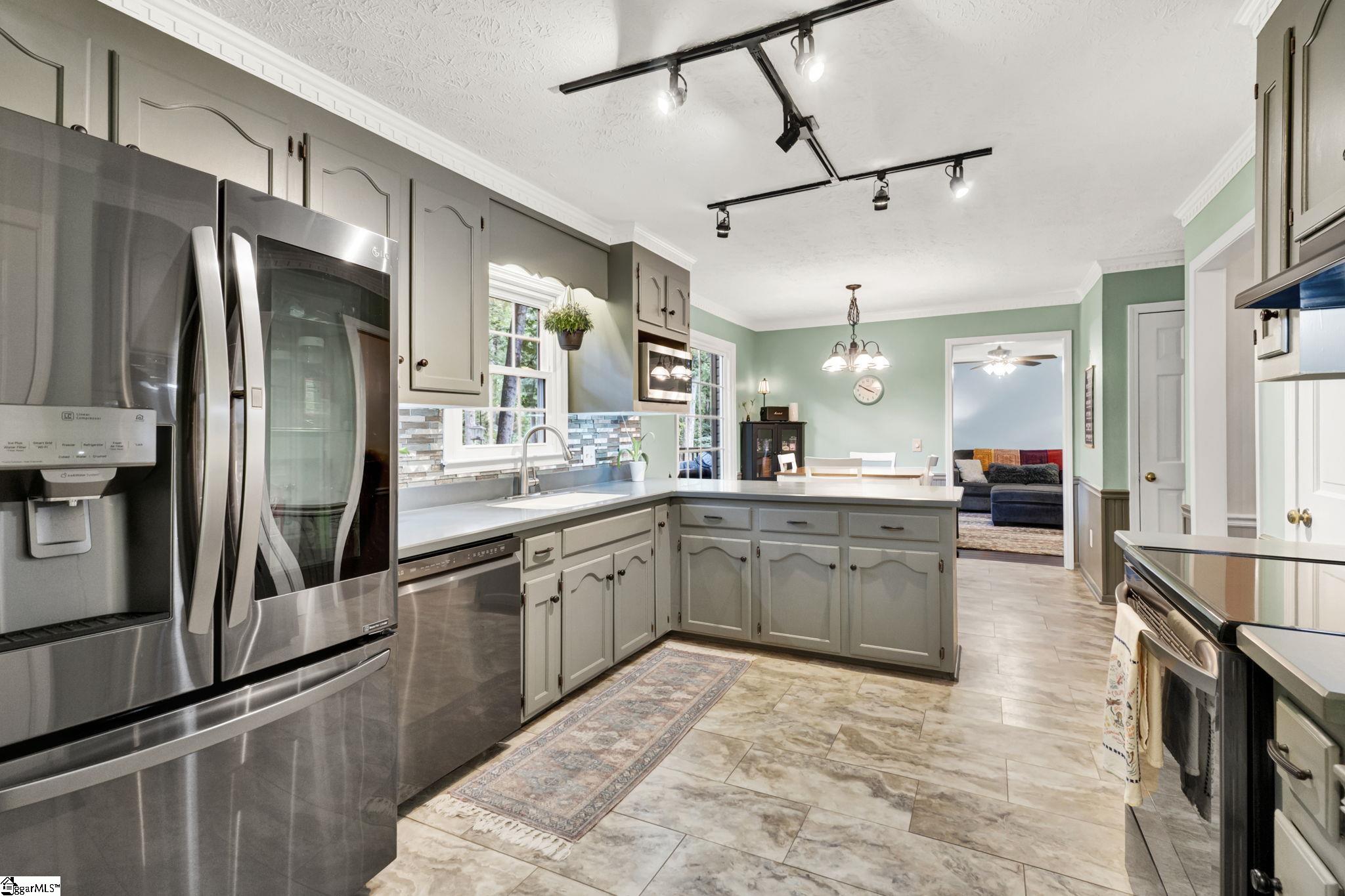 215 E Shefford Street Greer, SC 29650