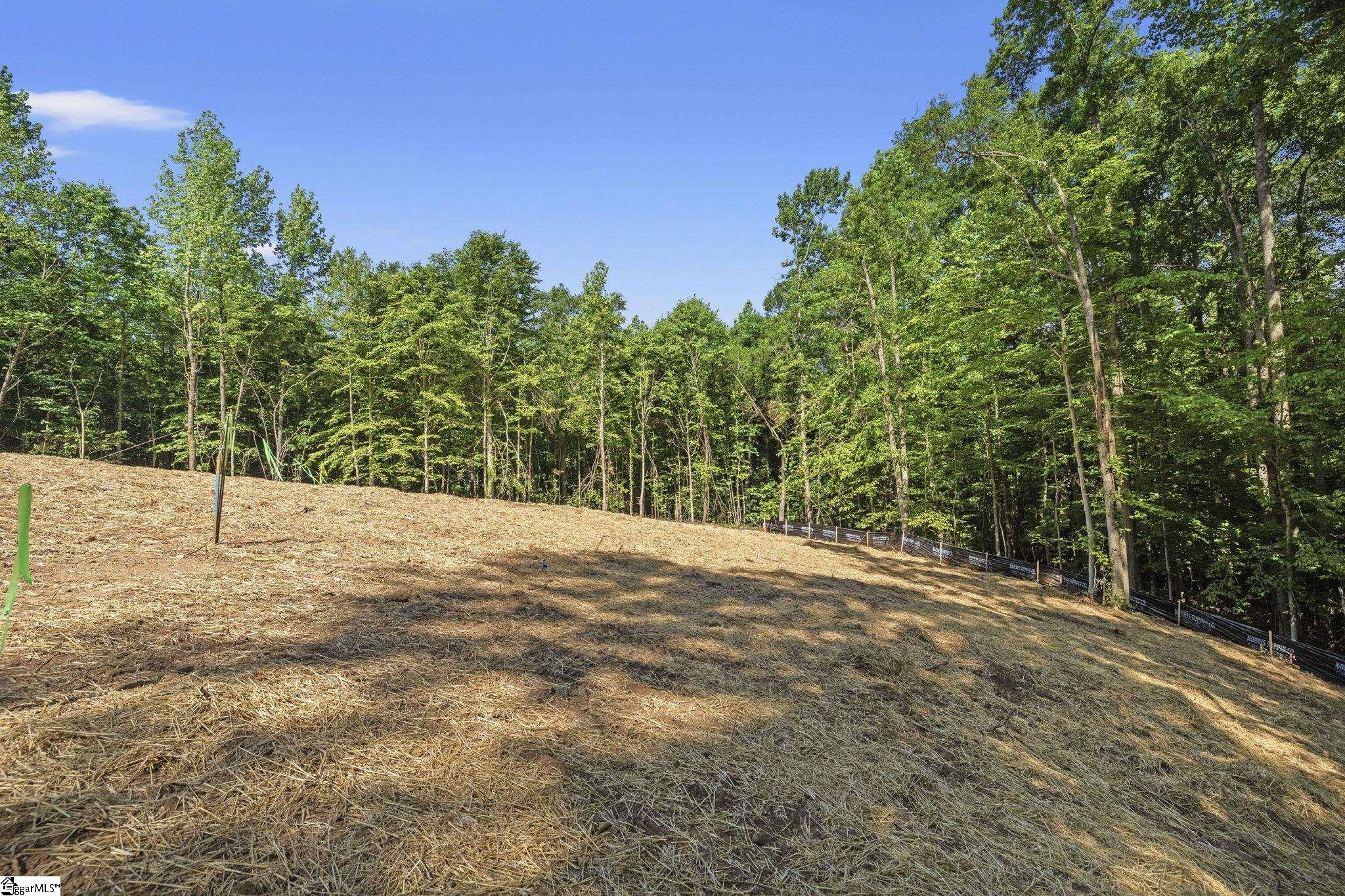 112 N Silver Lake Drive Taylors, SC 29687
