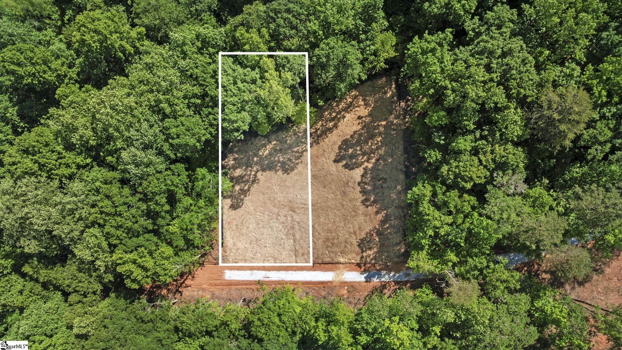 112 N Silver Lake Drive Taylors, SC 29687