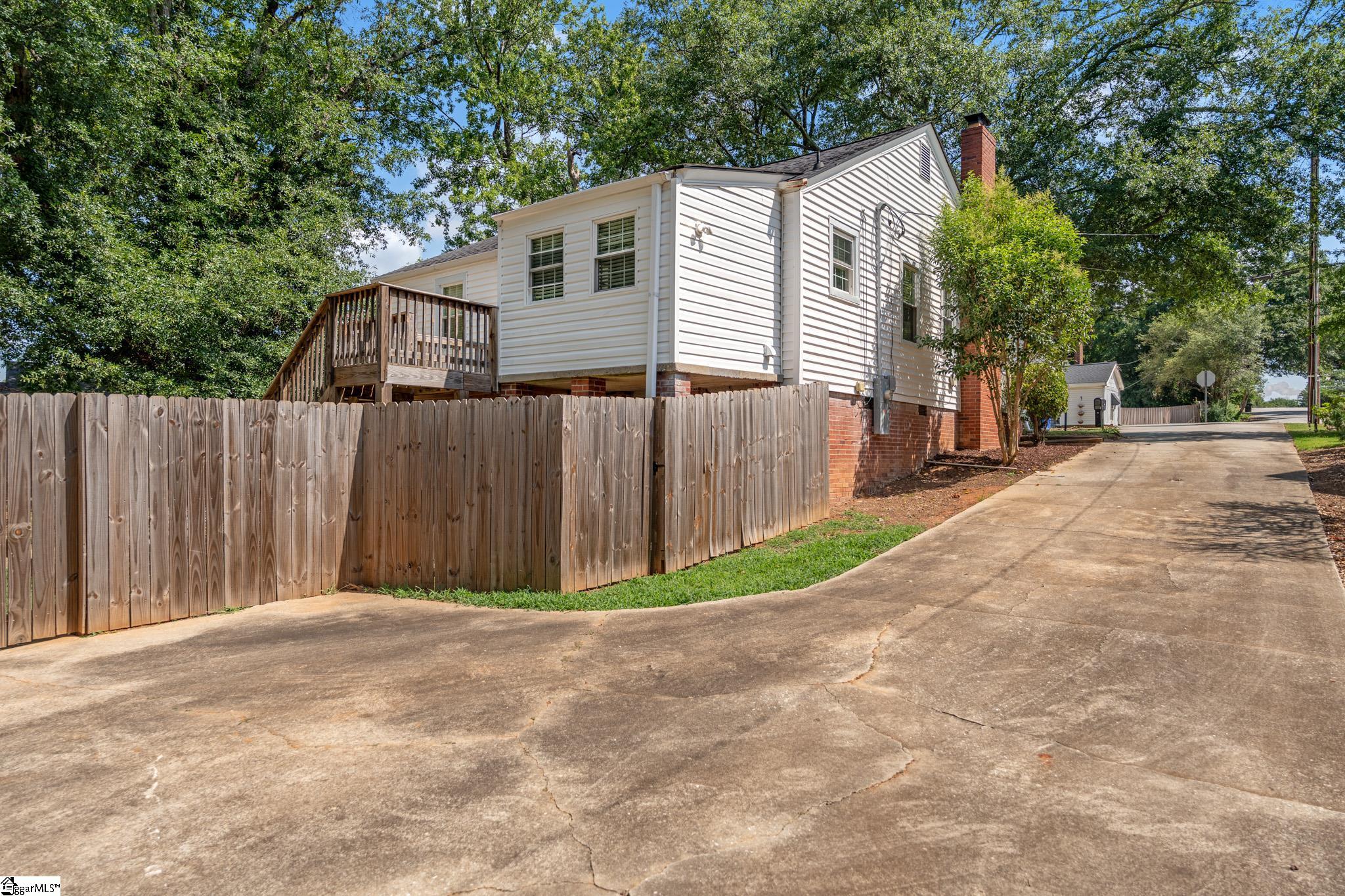101 Harrington Avenue Greenville, SC 29607