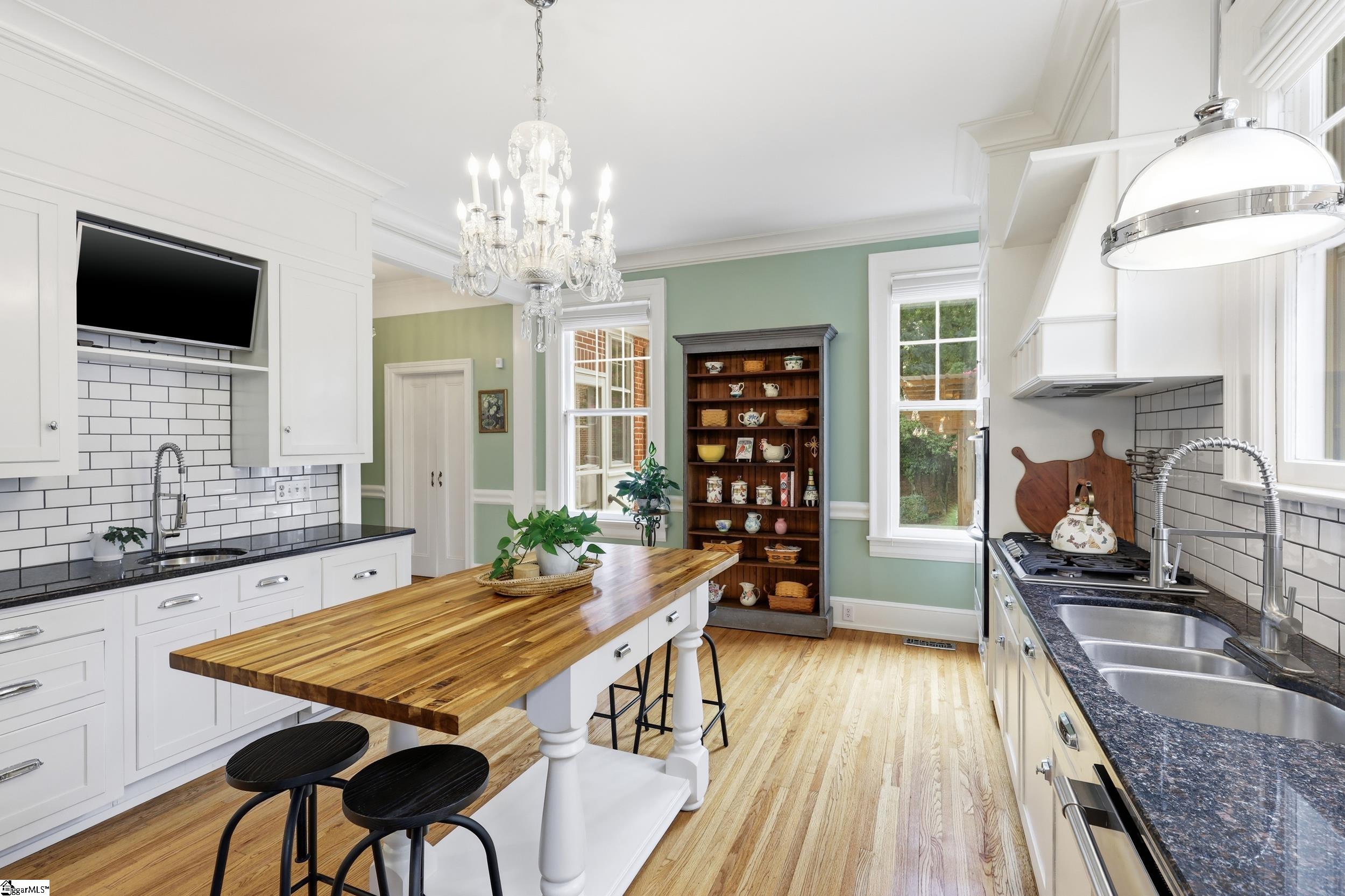 1007 E Calhoun Street Anderson, SC 29621
