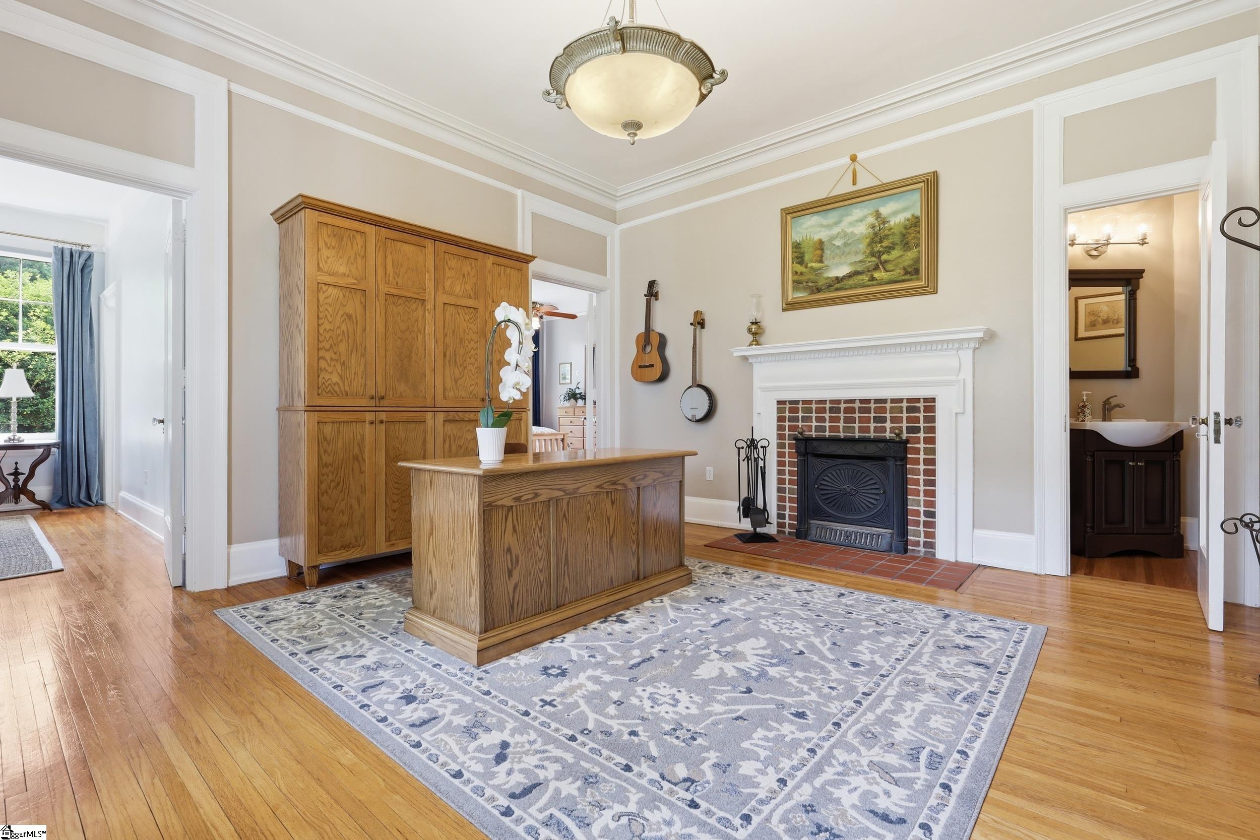 1007 E Calhoun Street Anderson, SC 29621
