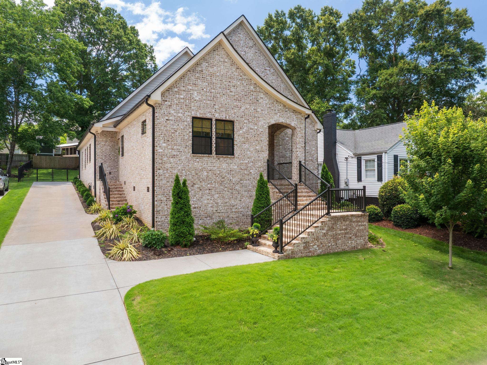 229 Cammer Avenue Greenville, SC 29605