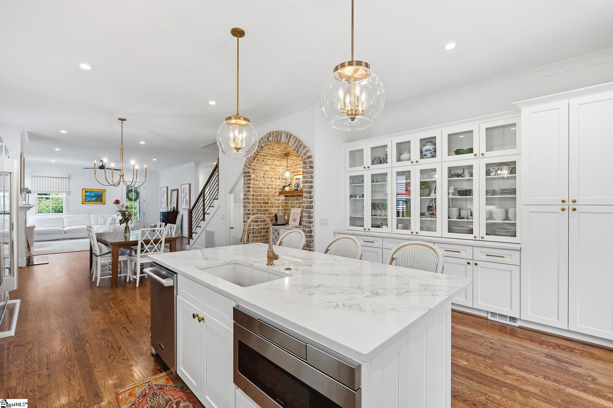 229 Cammer Avenue Greenville, SC 29605