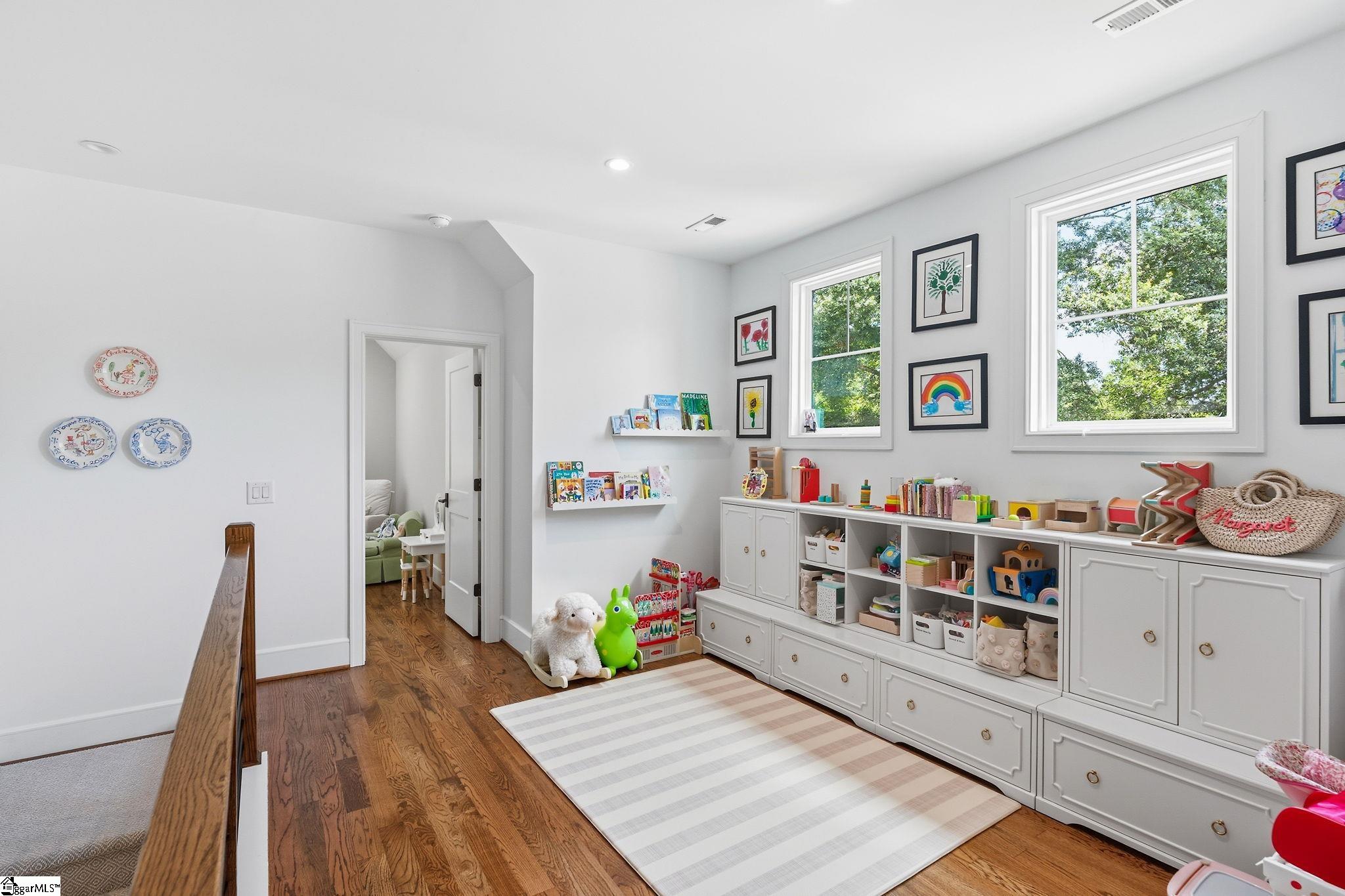 229 Cammer Avenue Greenville, SC 29605