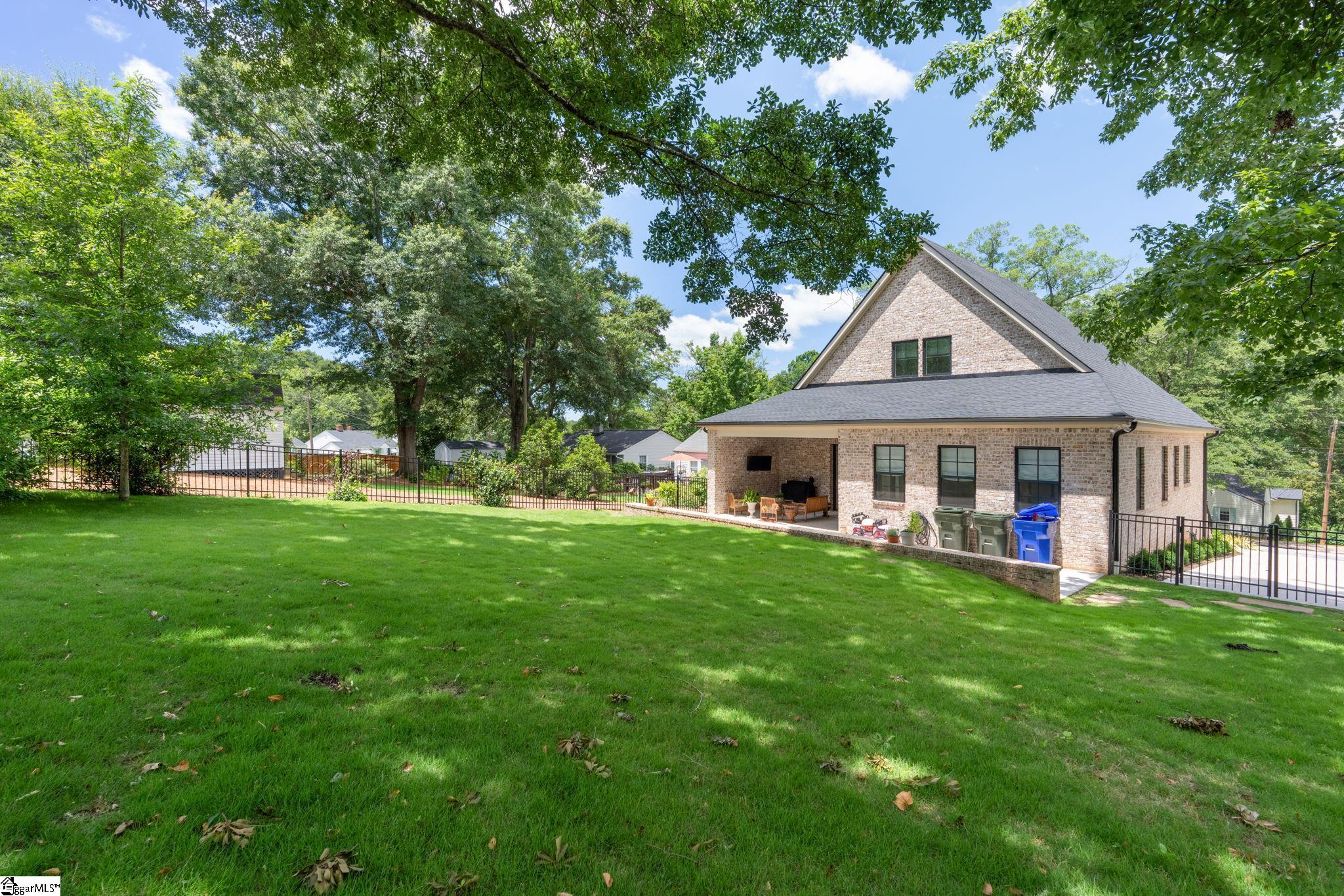 229 Cammer Avenue Greenville, SC 29605