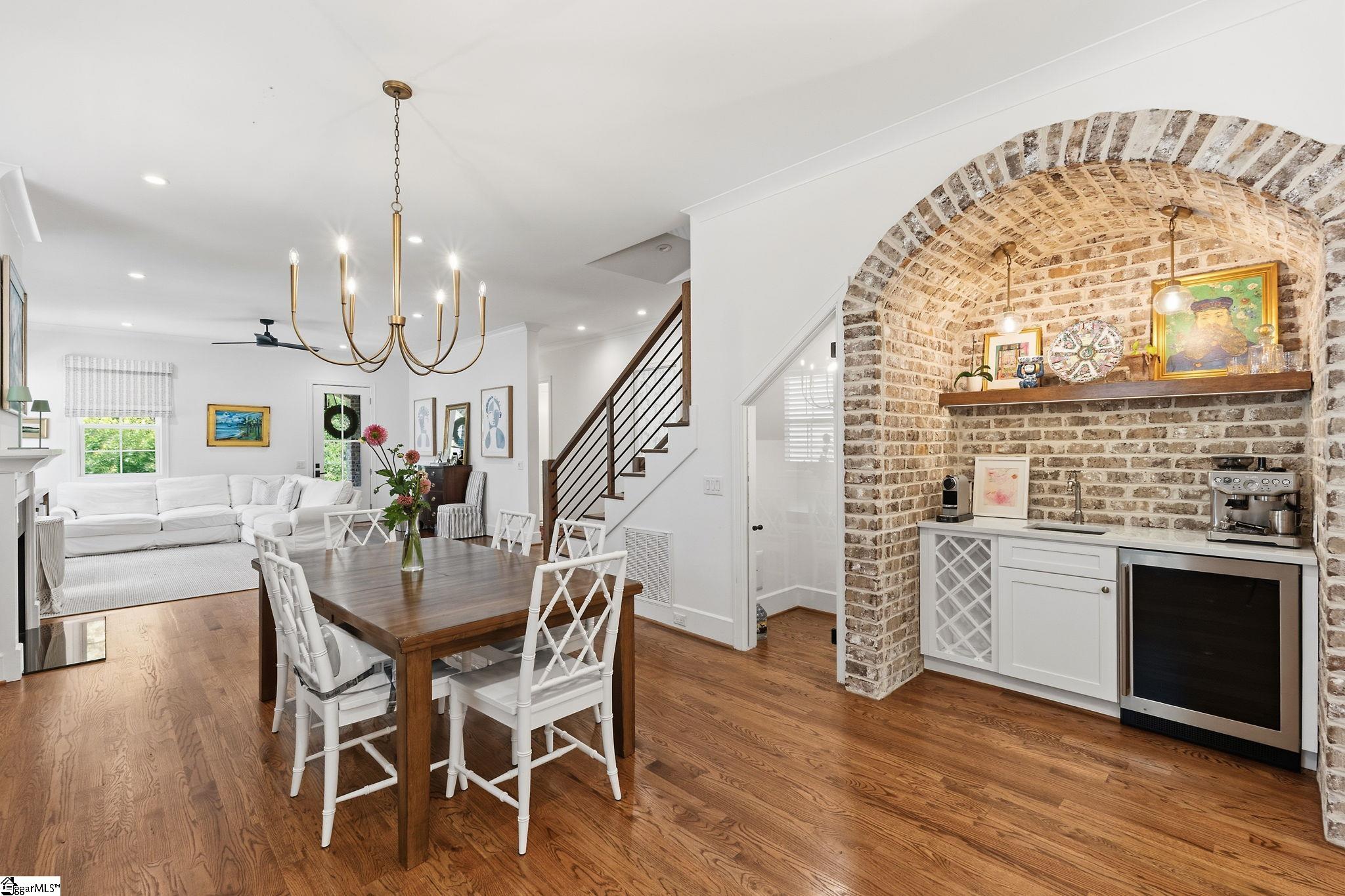229 Cammer Avenue Greenville, SC 29605