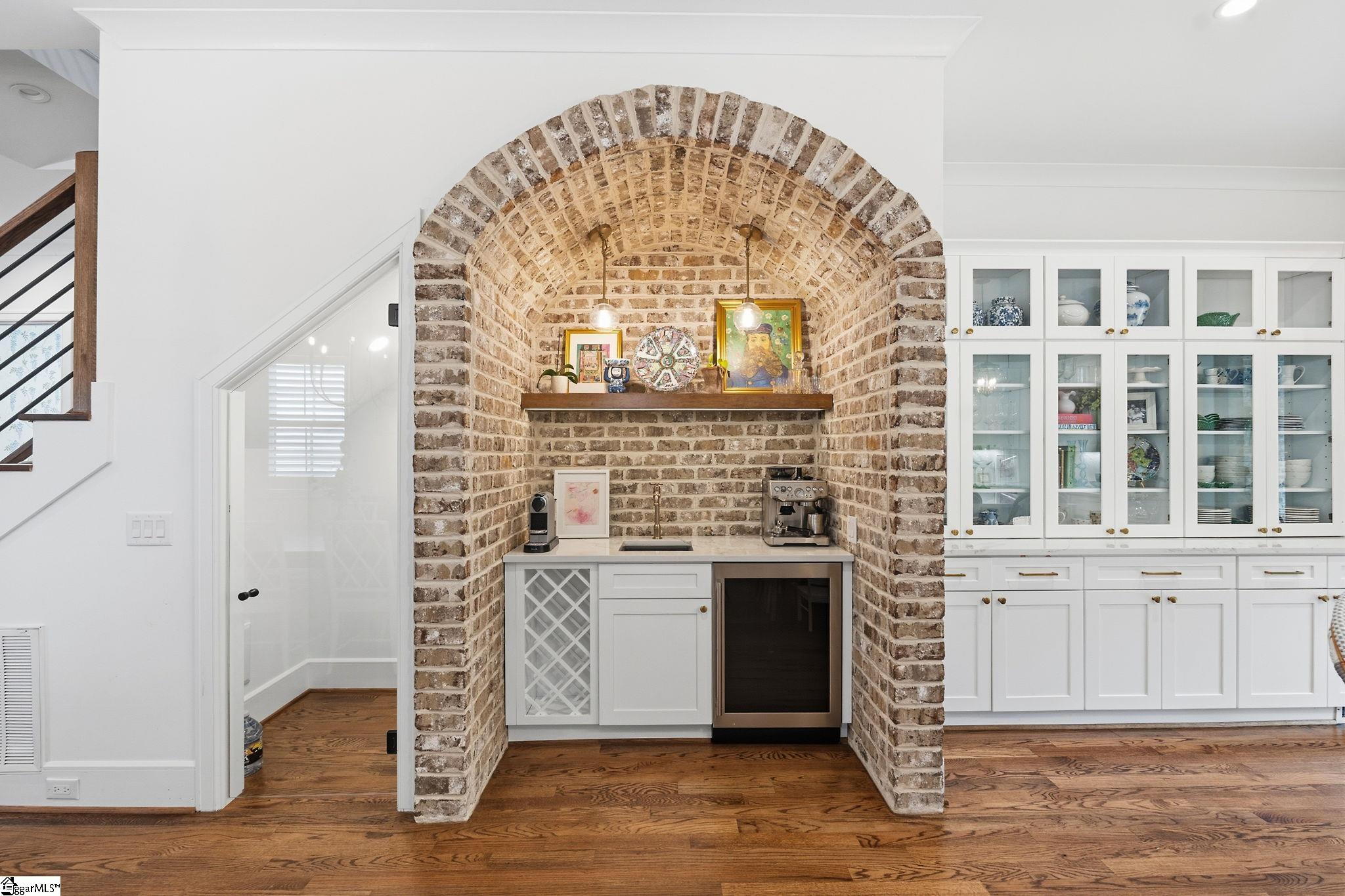 229 Cammer Avenue Greenville, SC 29605