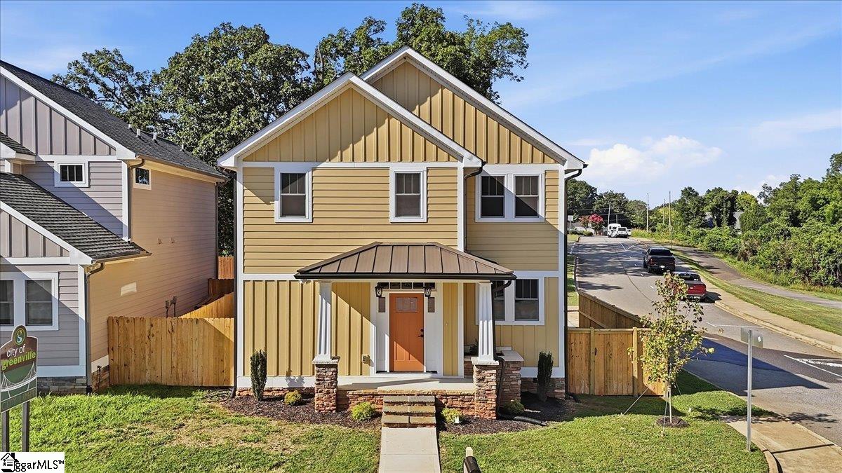 915 Dunbar Street Greenville, SC 29601