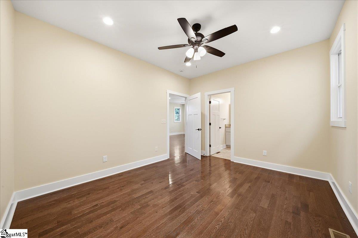 915 Dunbar Street Greenville, SC 29601