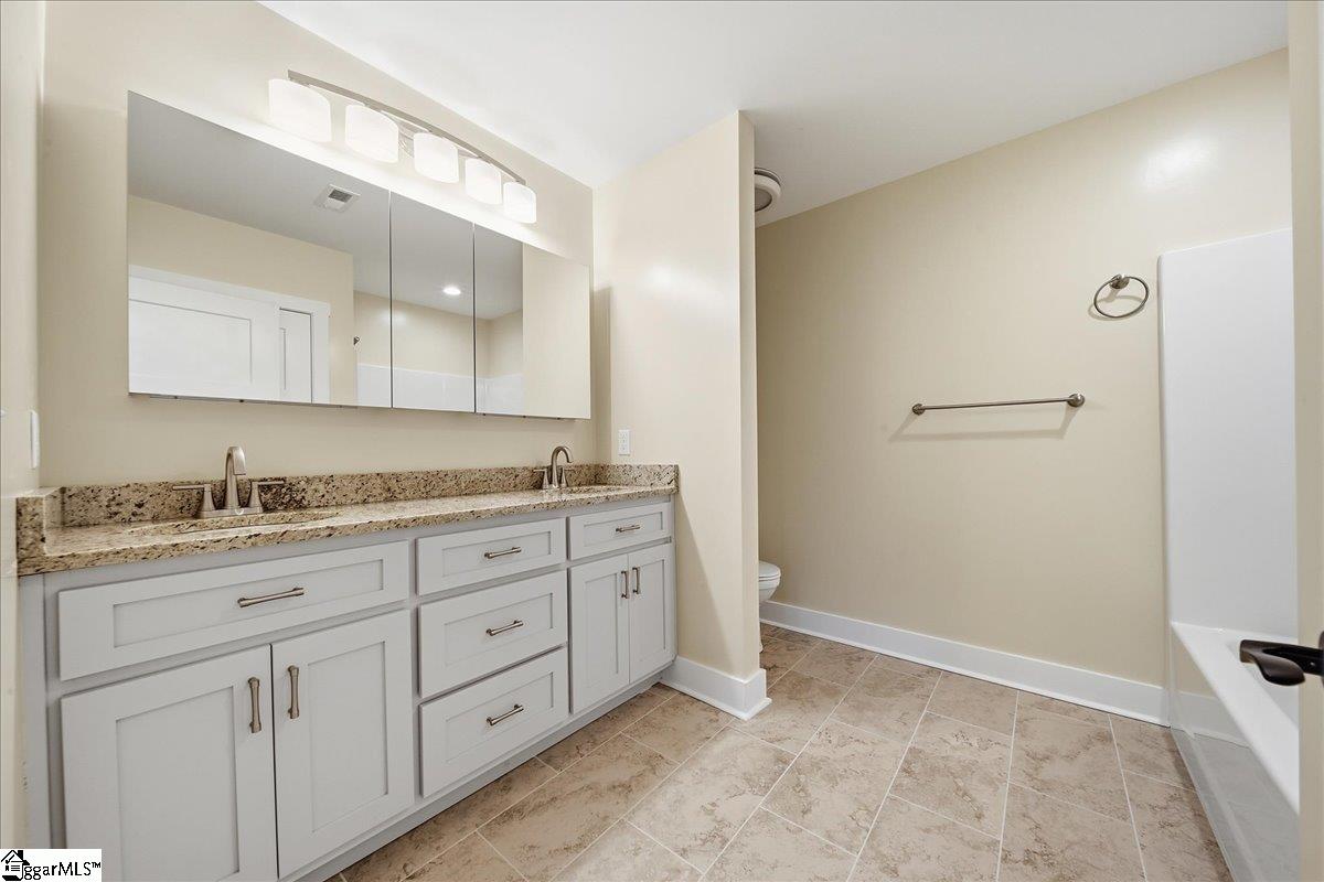 915 Dunbar Street Greenville, SC 29601