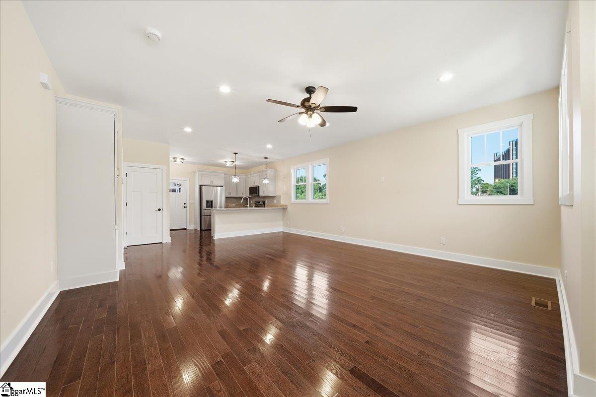 915 Dunbar Street Greenville, SC 29601