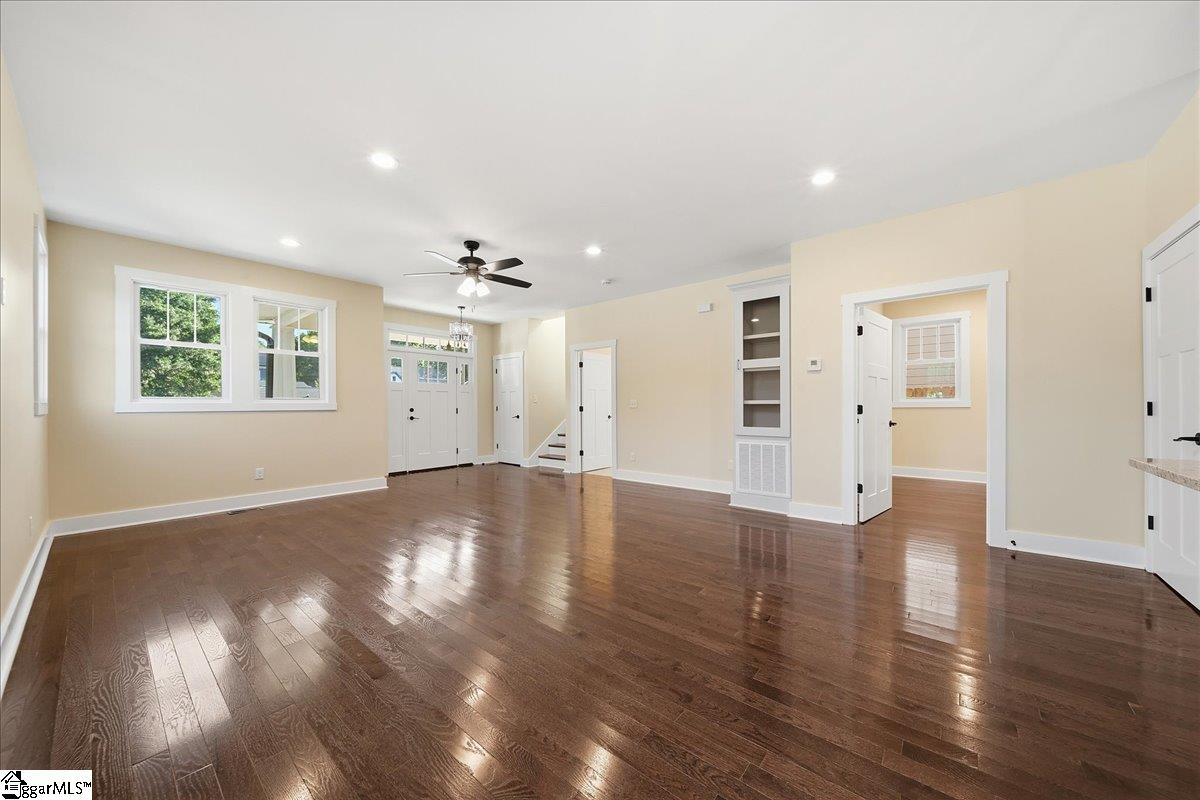 915 Dunbar Street Greenville, SC 29601