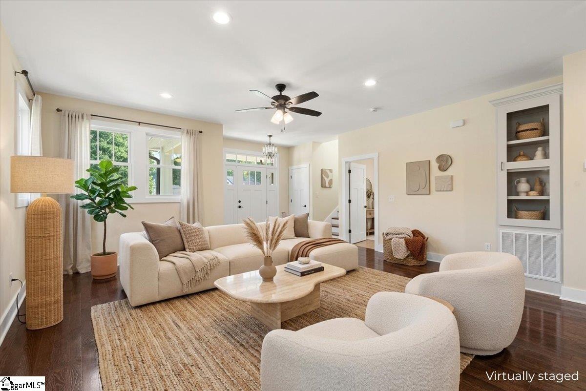 915 Dunbar Street Greenville, SC 29601