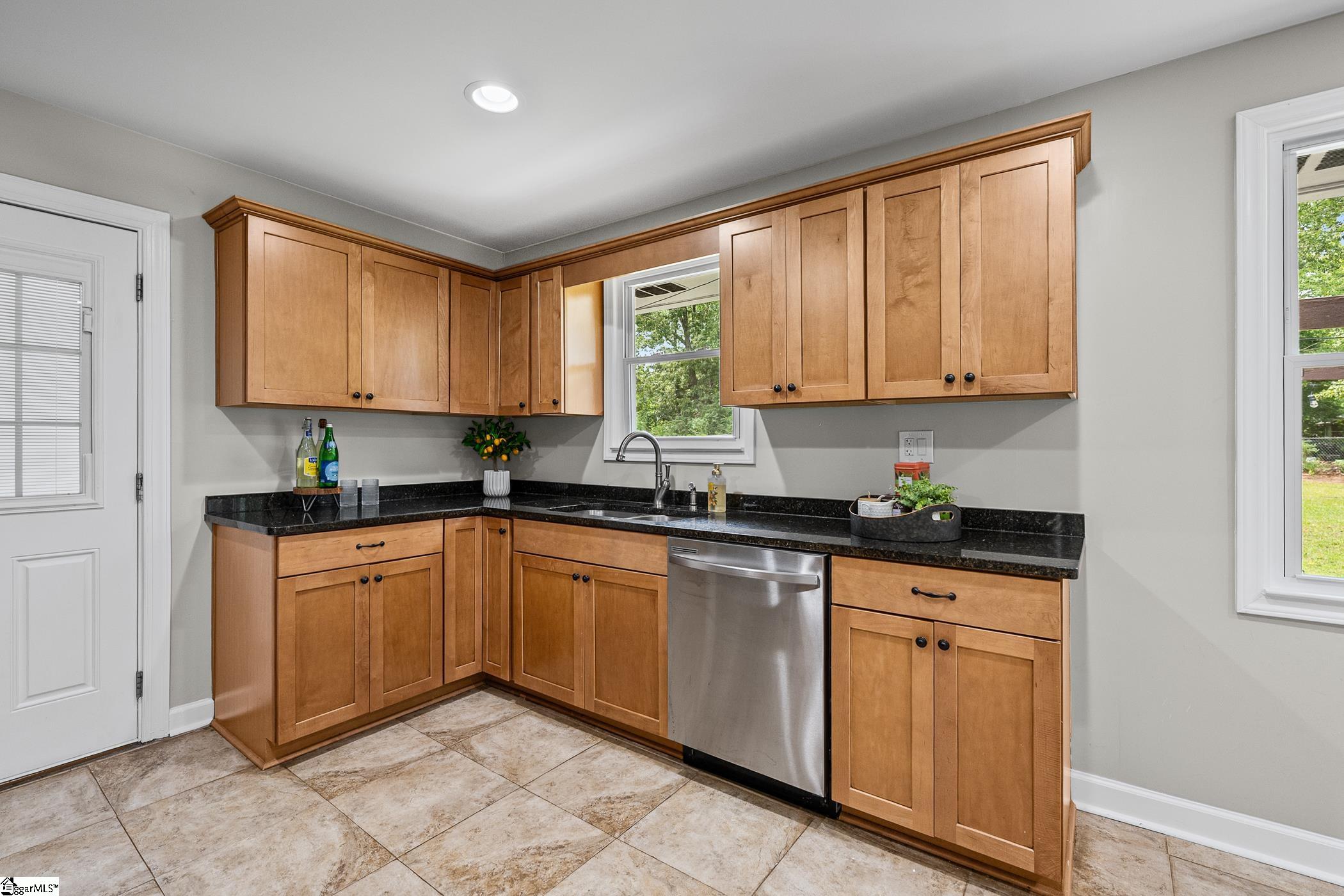 219 Barry Drive Greer, SC 29650