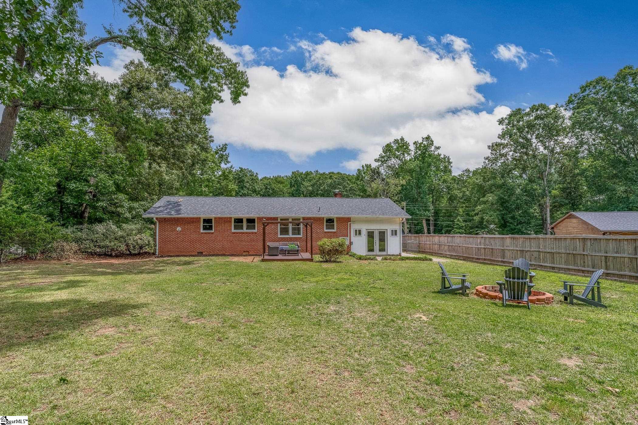 219 Barry Drive Greer, SC 29650
