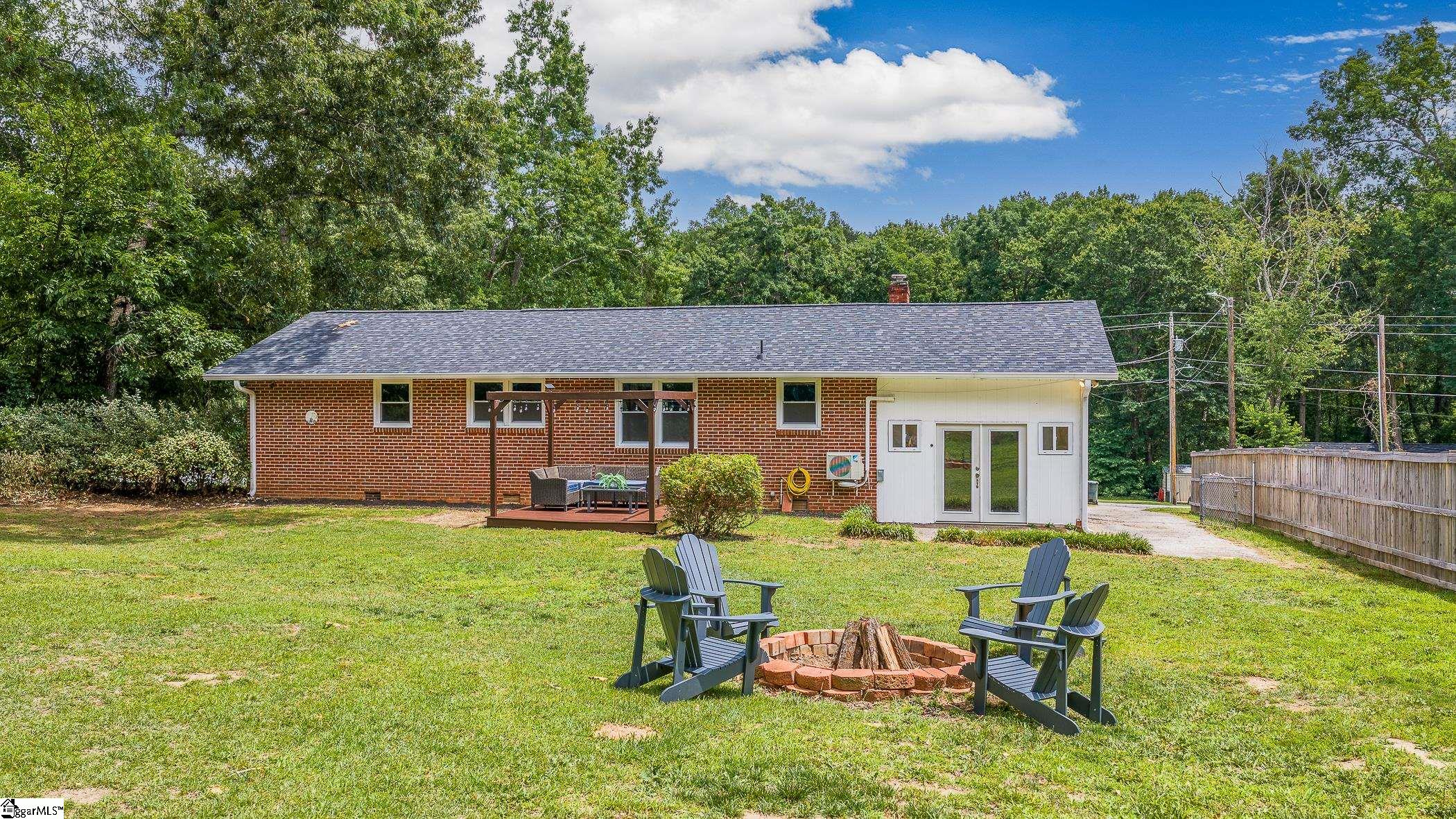 219 Barry Drive Greer, SC 29650