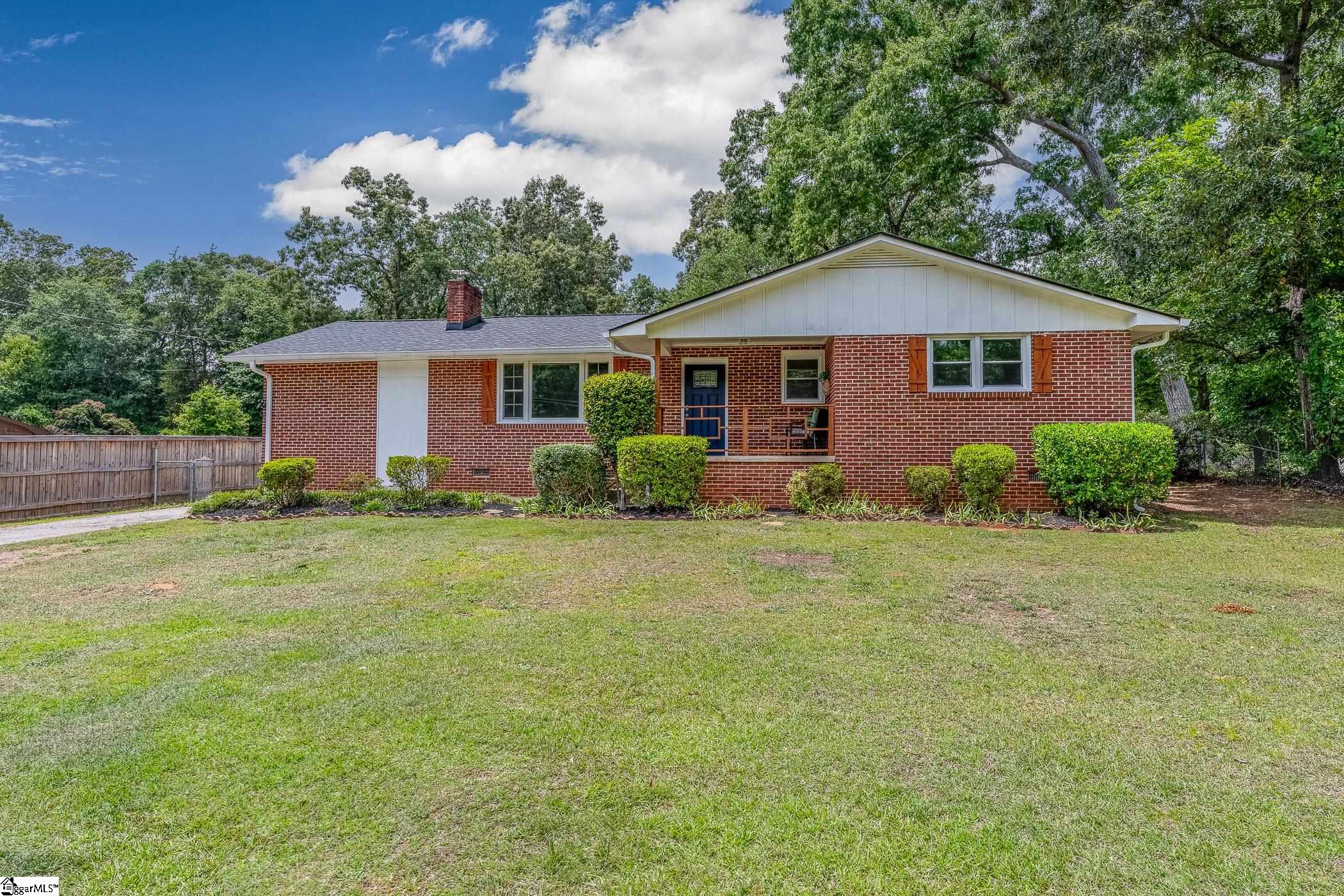 219 Barry Drive Greer, SC 29650